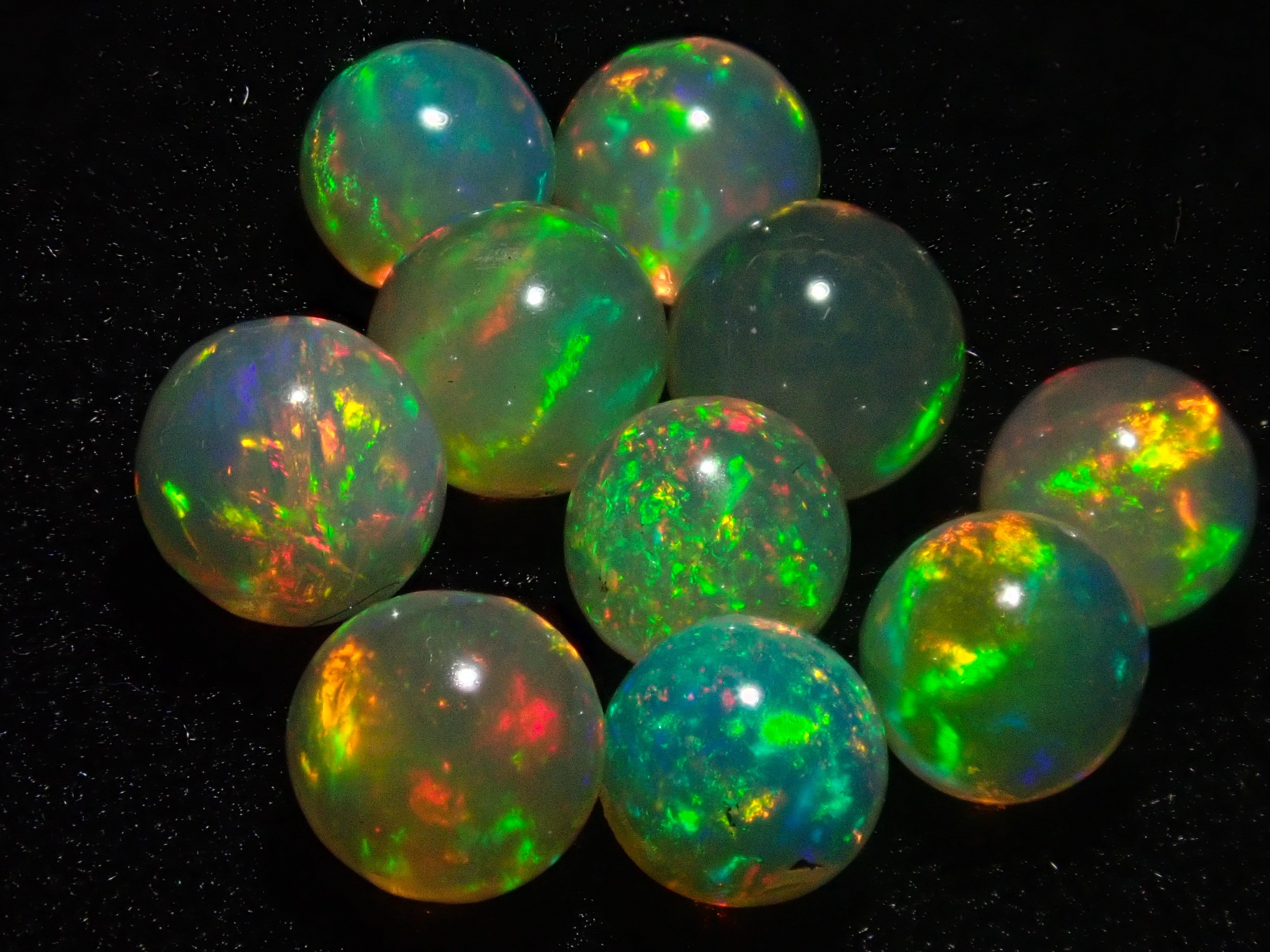 Limited to 23 stones: 1 Ethiopian opal loose stone (sphere, 4.5-5.0mm) Multiple purchase discounts available