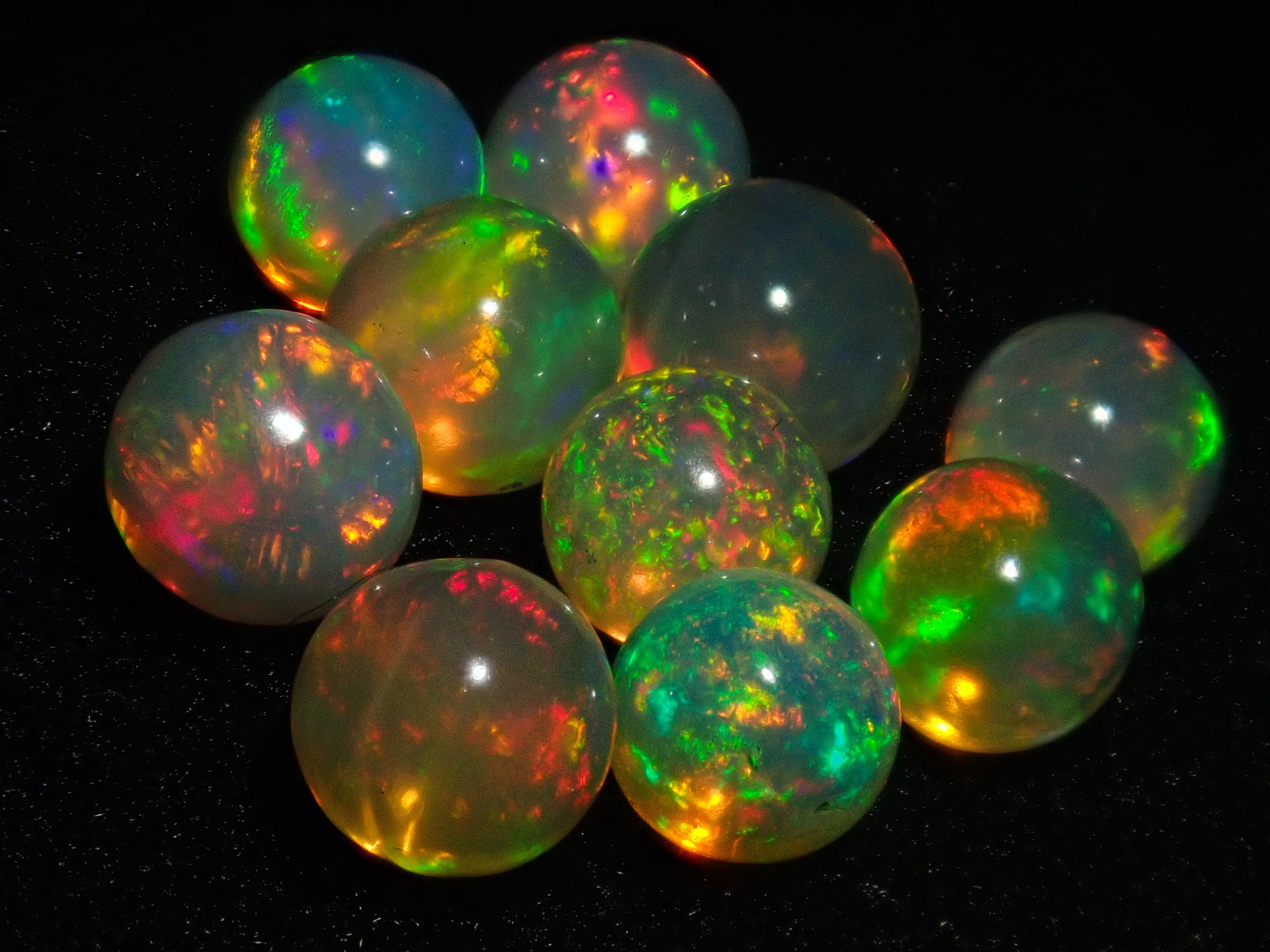 Limited to 23 stones: 1 Ethiopian opal loose stone (sphere, 4.5-5.0mm) Multiple purchase discounts available