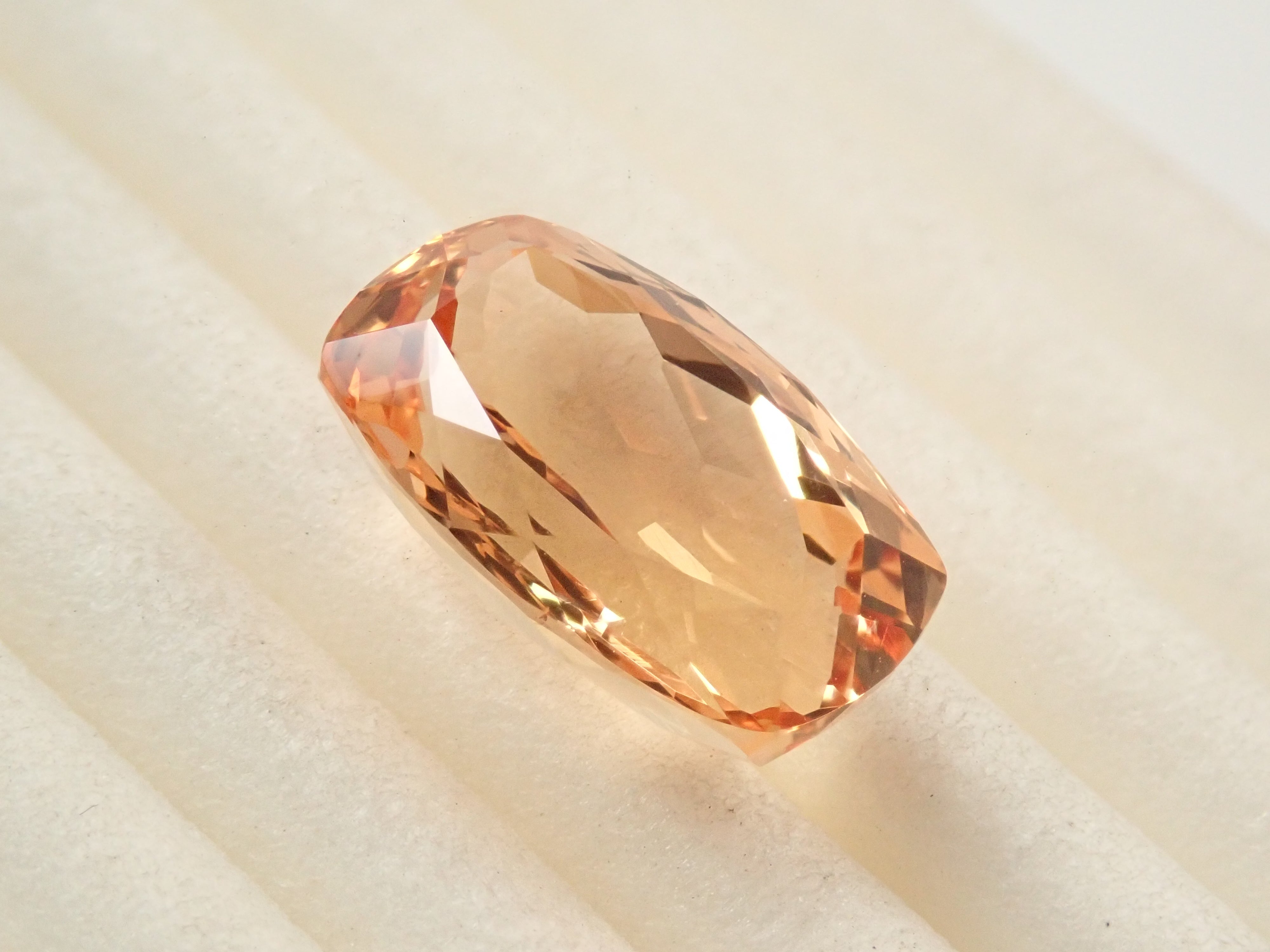 【12559339掲載】ブラジル産インペリアルトパーズ 4.321ctルース