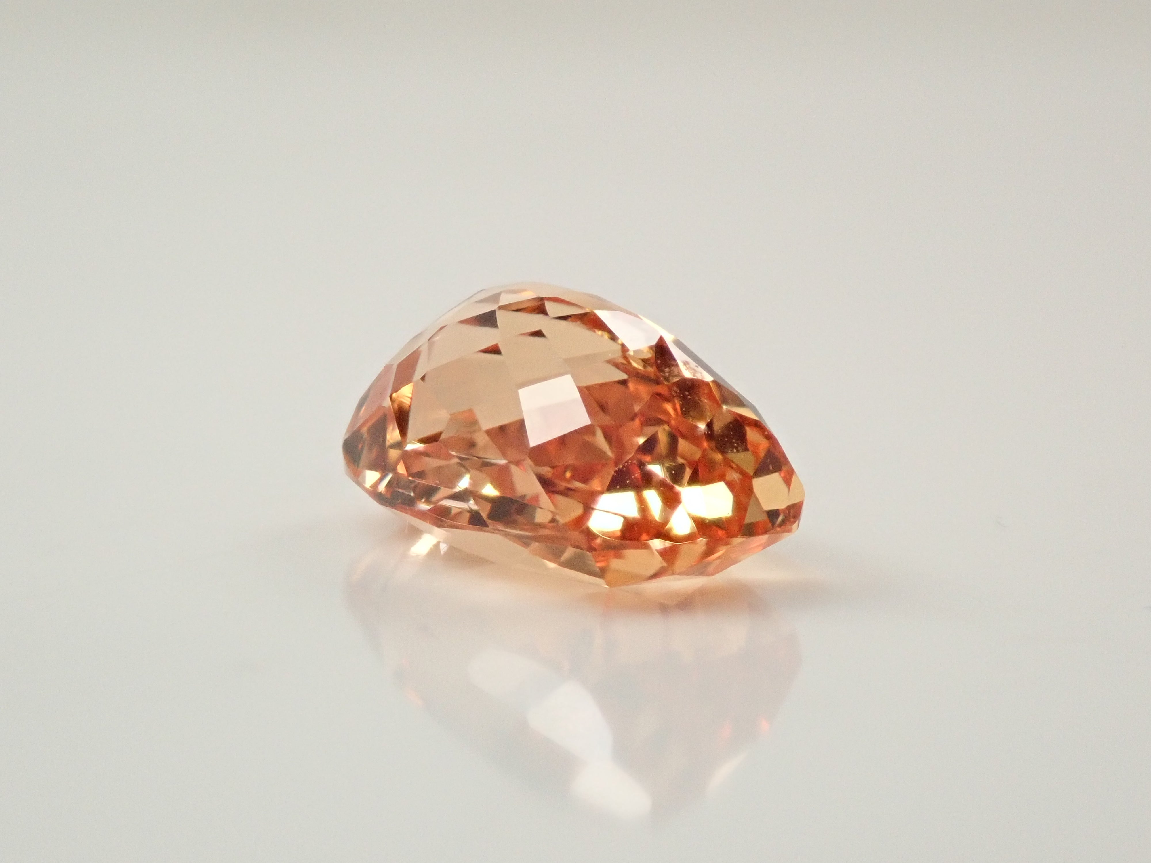 【12559339掲載】ブラジル産インペリアルトパーズ 4.321ctルース