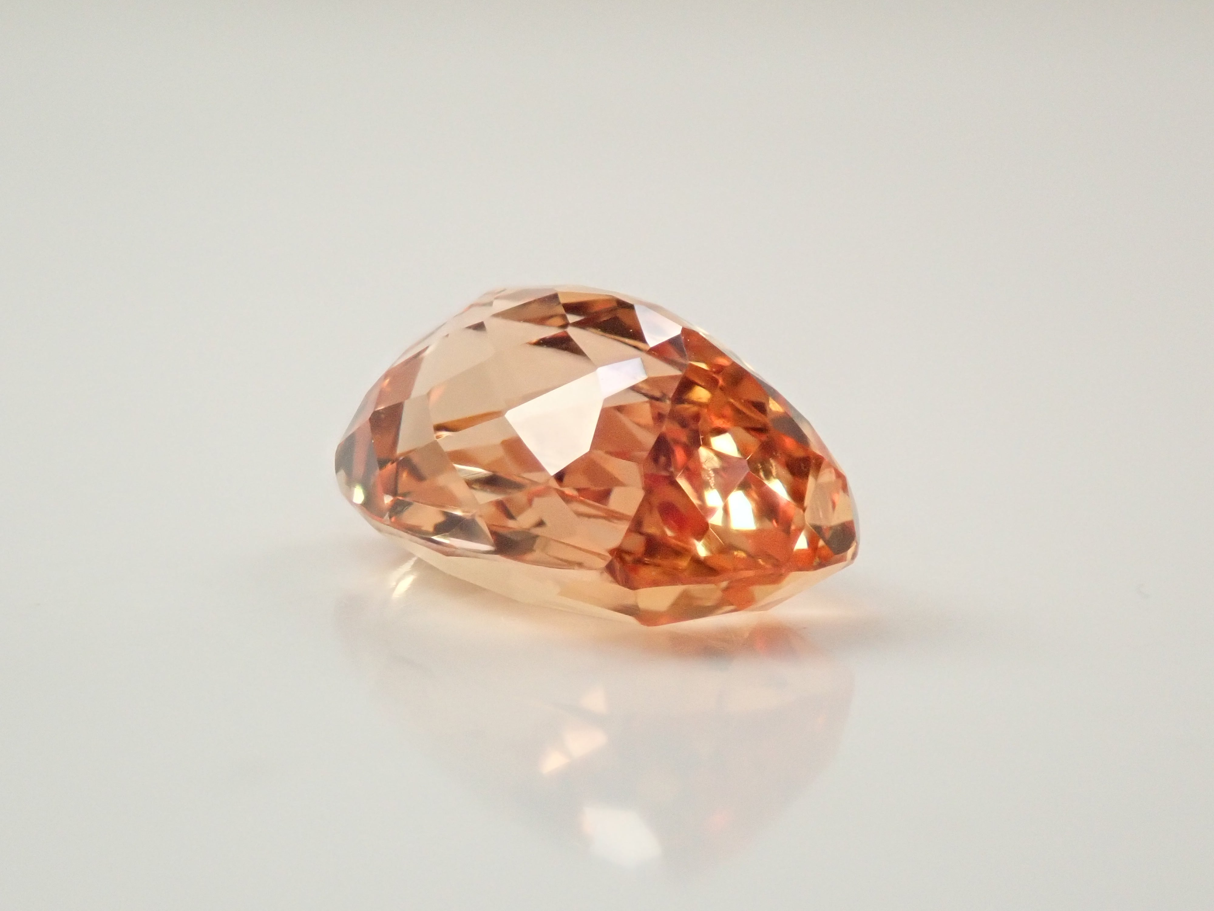 【12559339掲載】ブラジル産インペリアルトパーズ 4.321ctルース