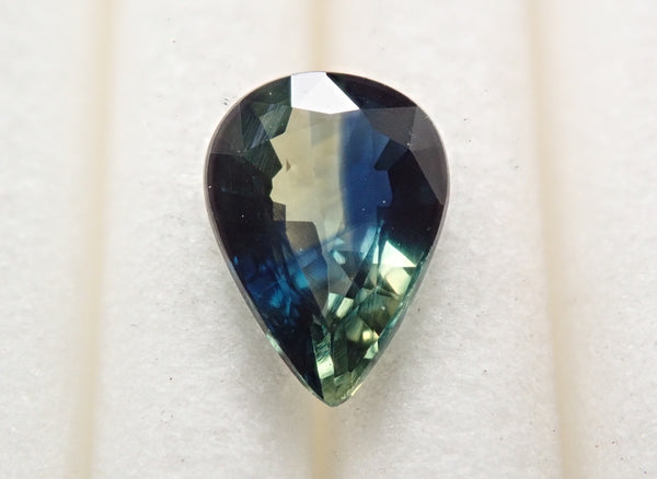 [On sale from 22:00 on 5/21] Bicolor sapphire 0.545ct loose stone