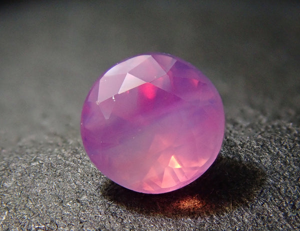 [On sale from 10pm on 5/21] Vietnam unheated silky pink sapphire 3.5mm/0.416ct loose stone