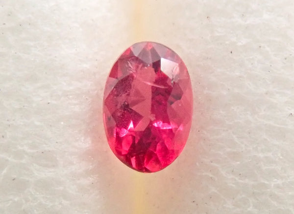 [On sale from 10pm on 5/19] American oil-free red beryl 0.030ct loose stone GIA