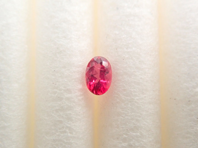 [On sale from 10pm on 5/19] American oil-free red beryl 0.030ct loose stone GIA