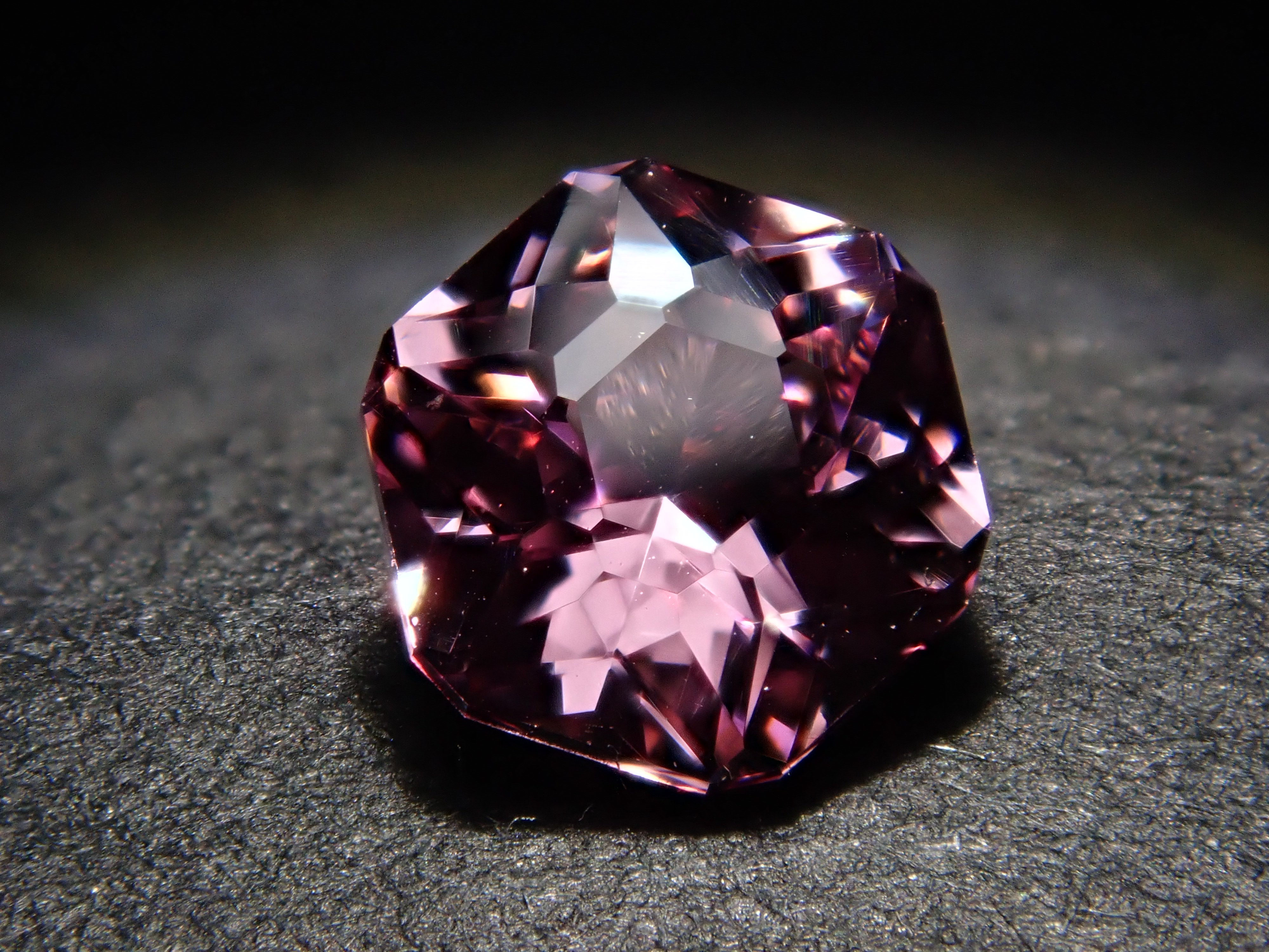 Pink spinel 0.441ct loose stone