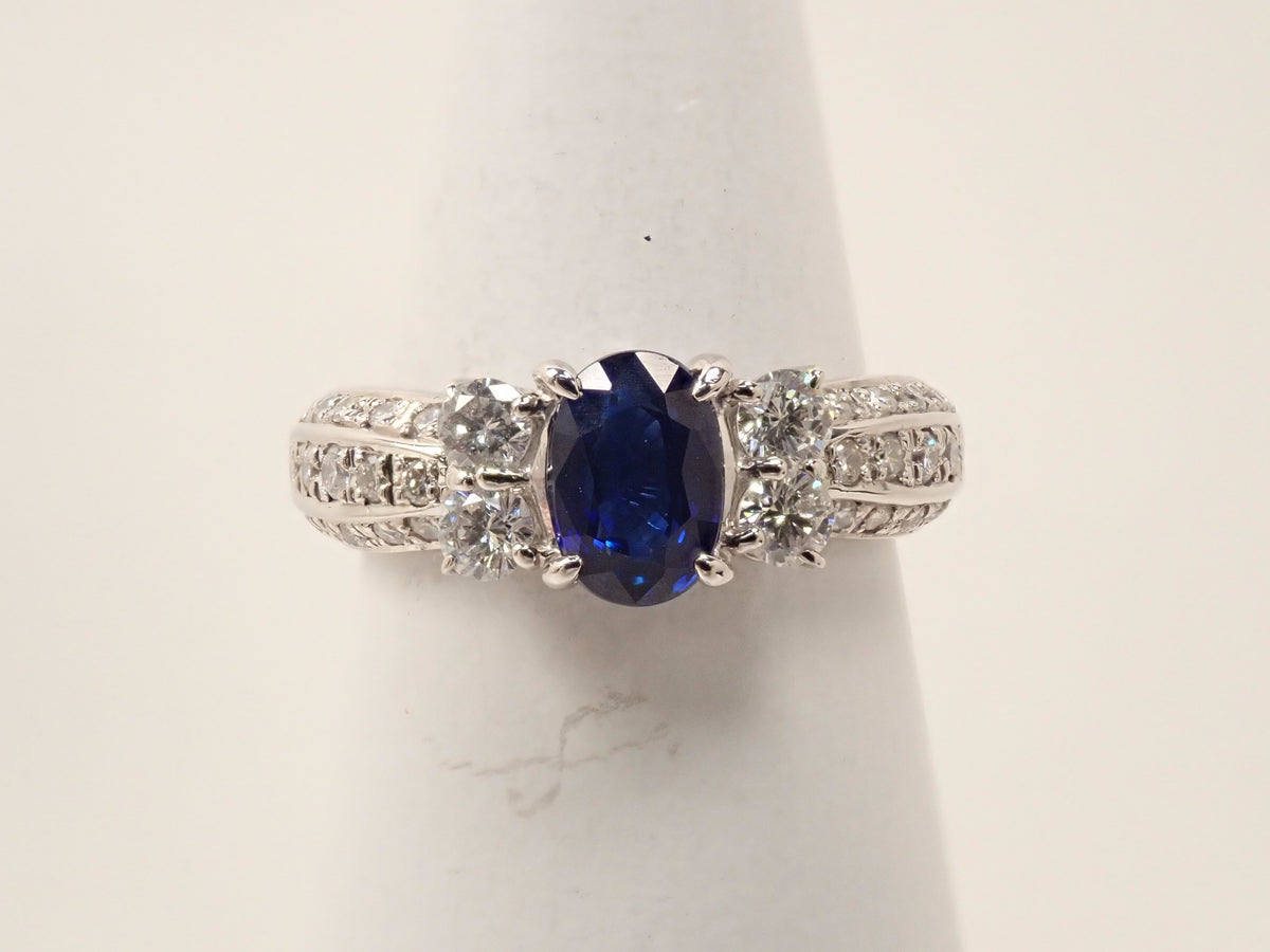 Pt900 マダガスカル産サファイア 0.99ct リング