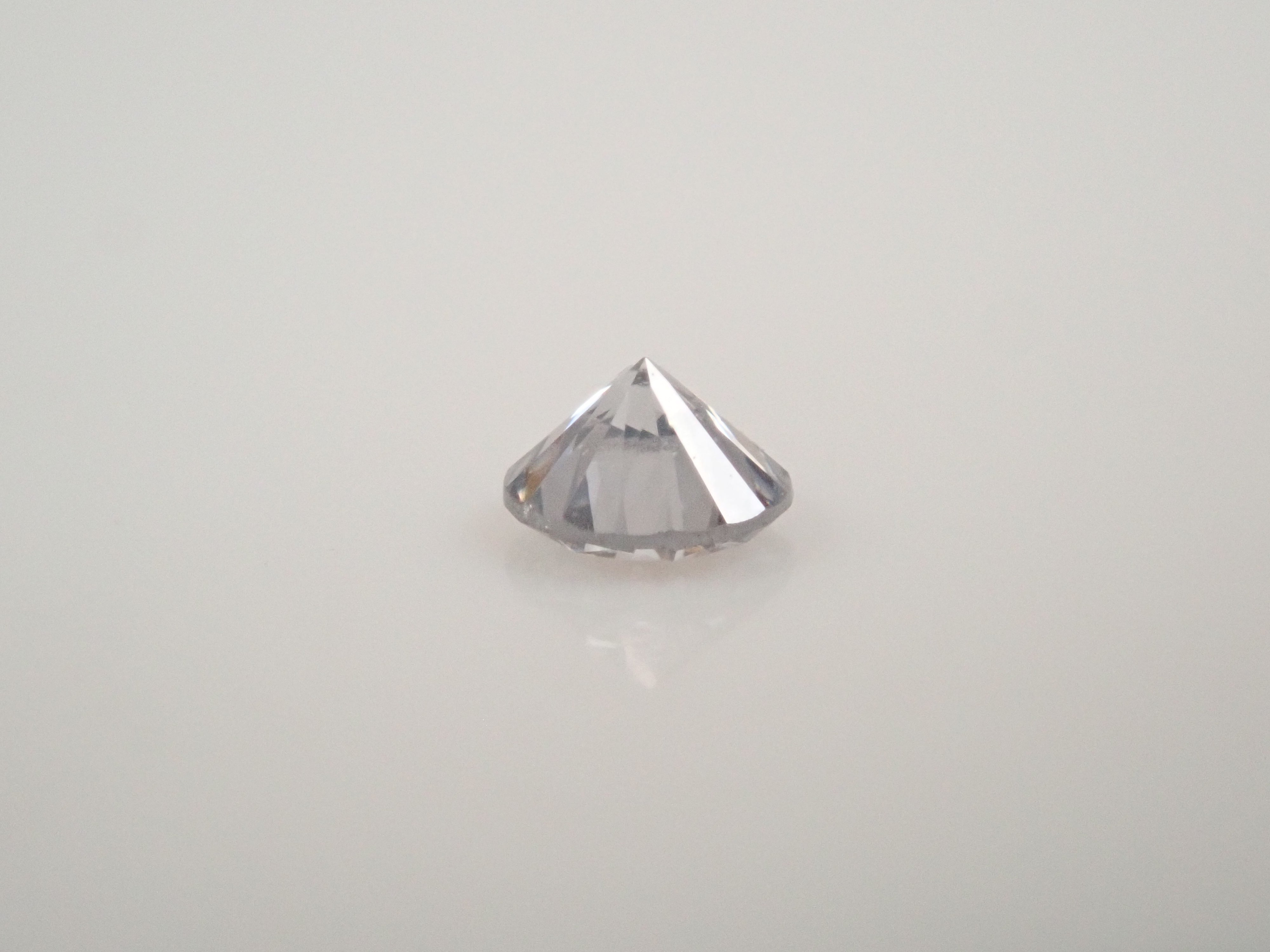 【32501928掲載】グレーダイヤモンド 0.039ctルース(LIGHT BLUISH GRAY, VS-1)