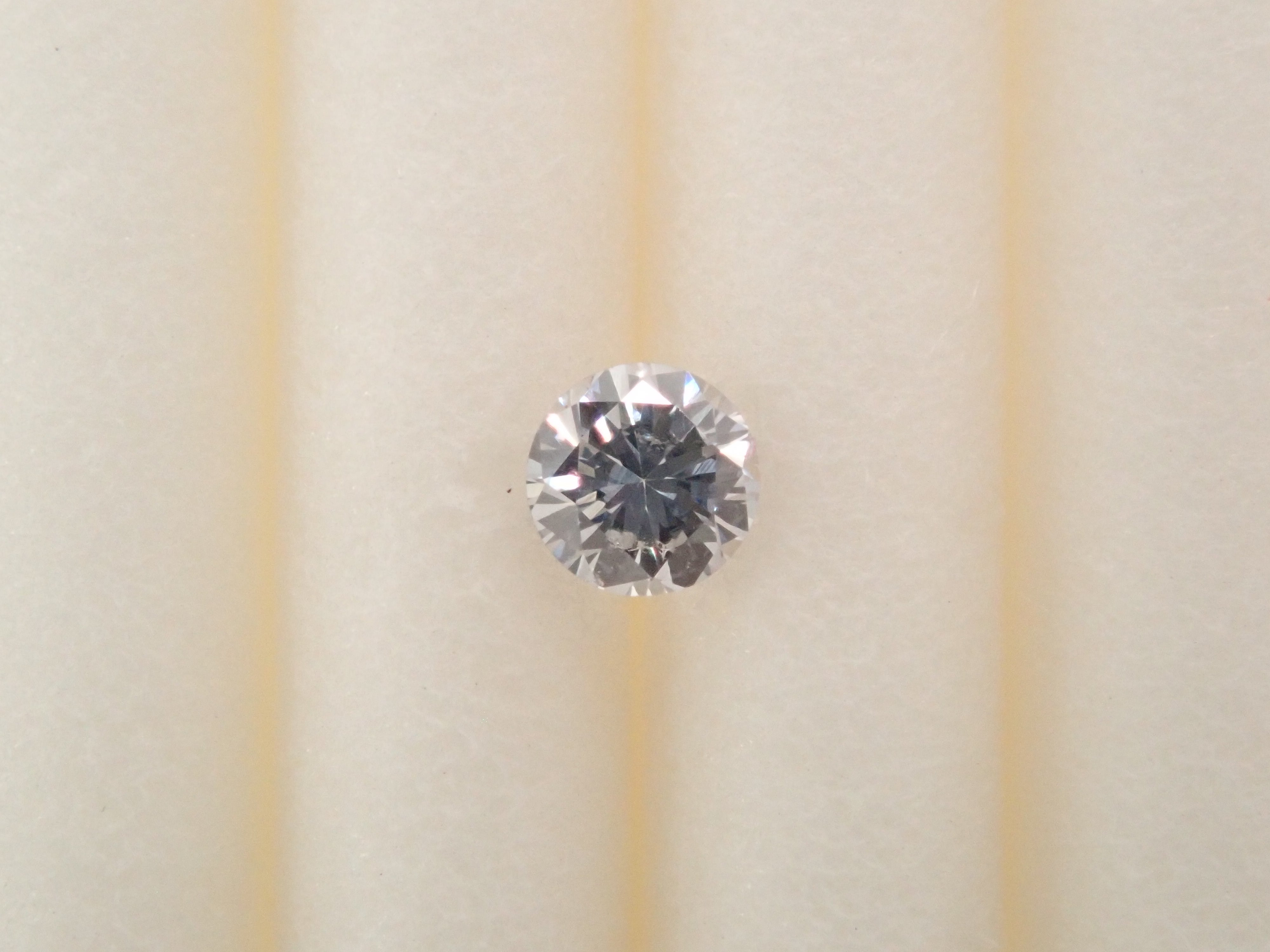 【32501929掲載】グレーダイヤモンド 0.064ctルース(LIGHT BLUISH GRAY, SI-1)