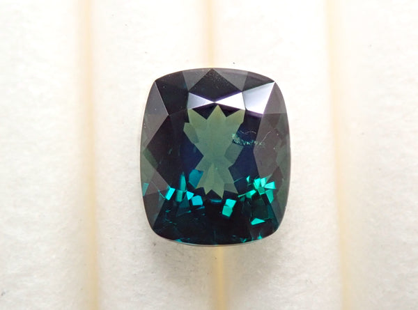 [12552387] Myanmar teal green sapphire 0.885ct loose stone