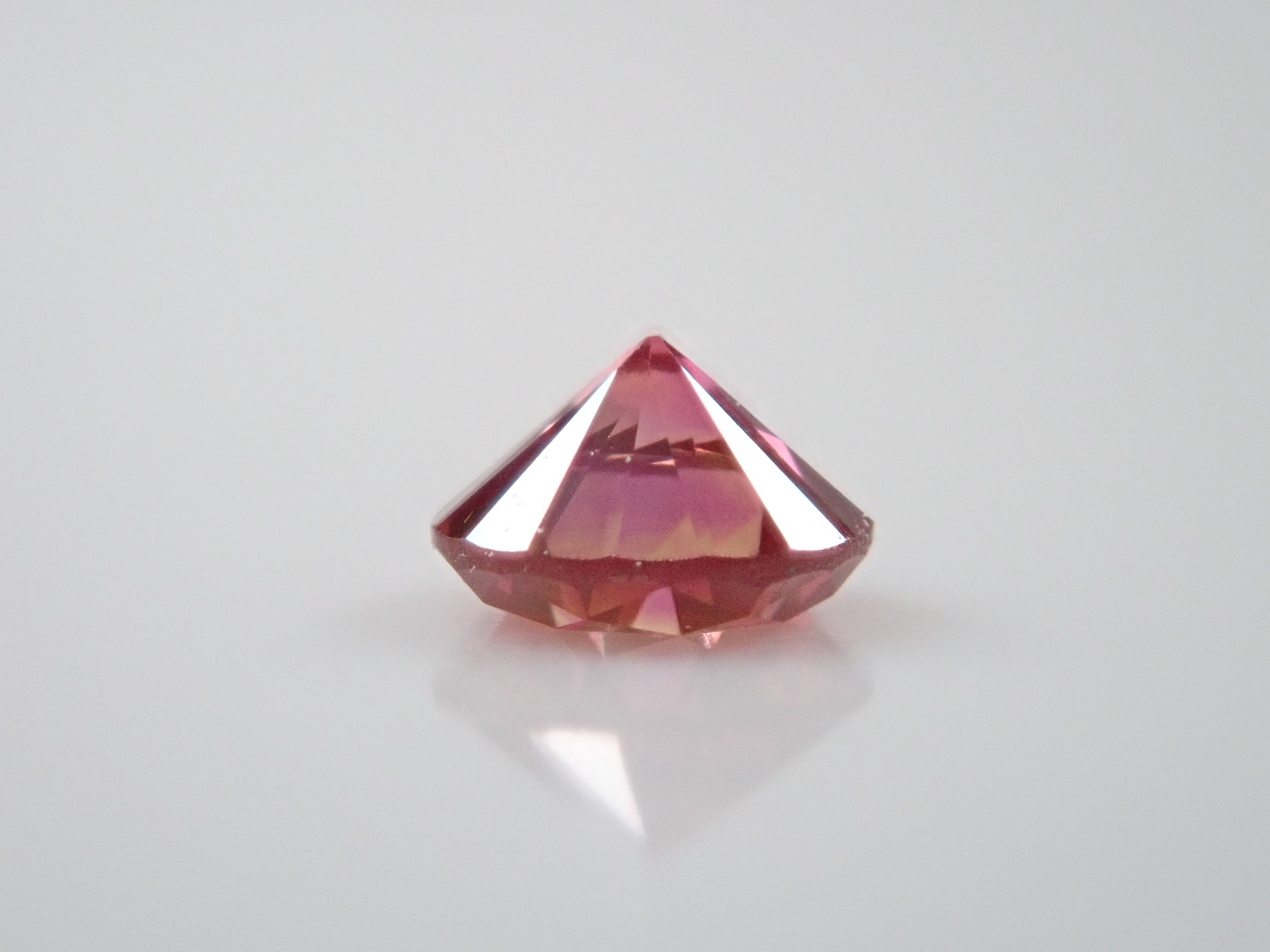 【32501459掲載】レッドダイヤモンド（トリートメント） 0.070ctルース(FANCY PURPLISH RED, VS1)