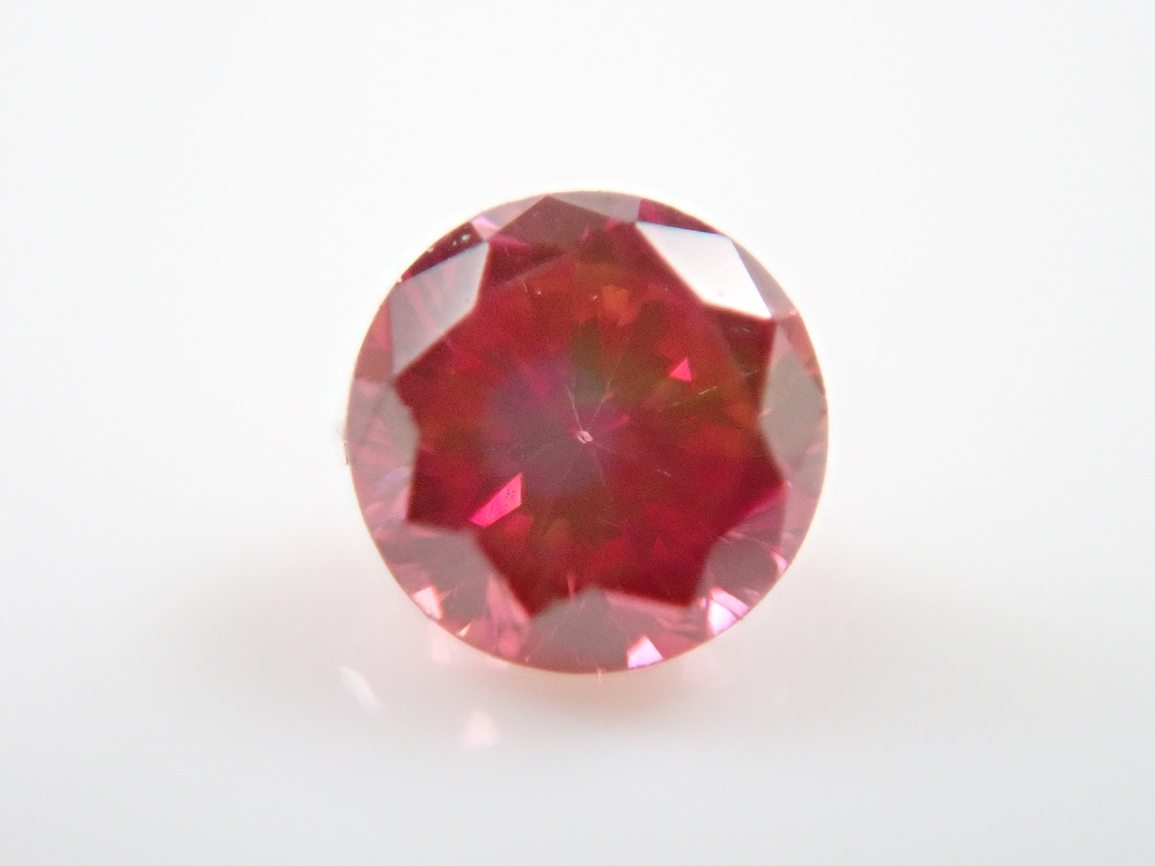 【32501459掲載】レッドダイヤモンド（トリートメント） 0.070ctルース(FANCY PURPLISH RED, VS1)