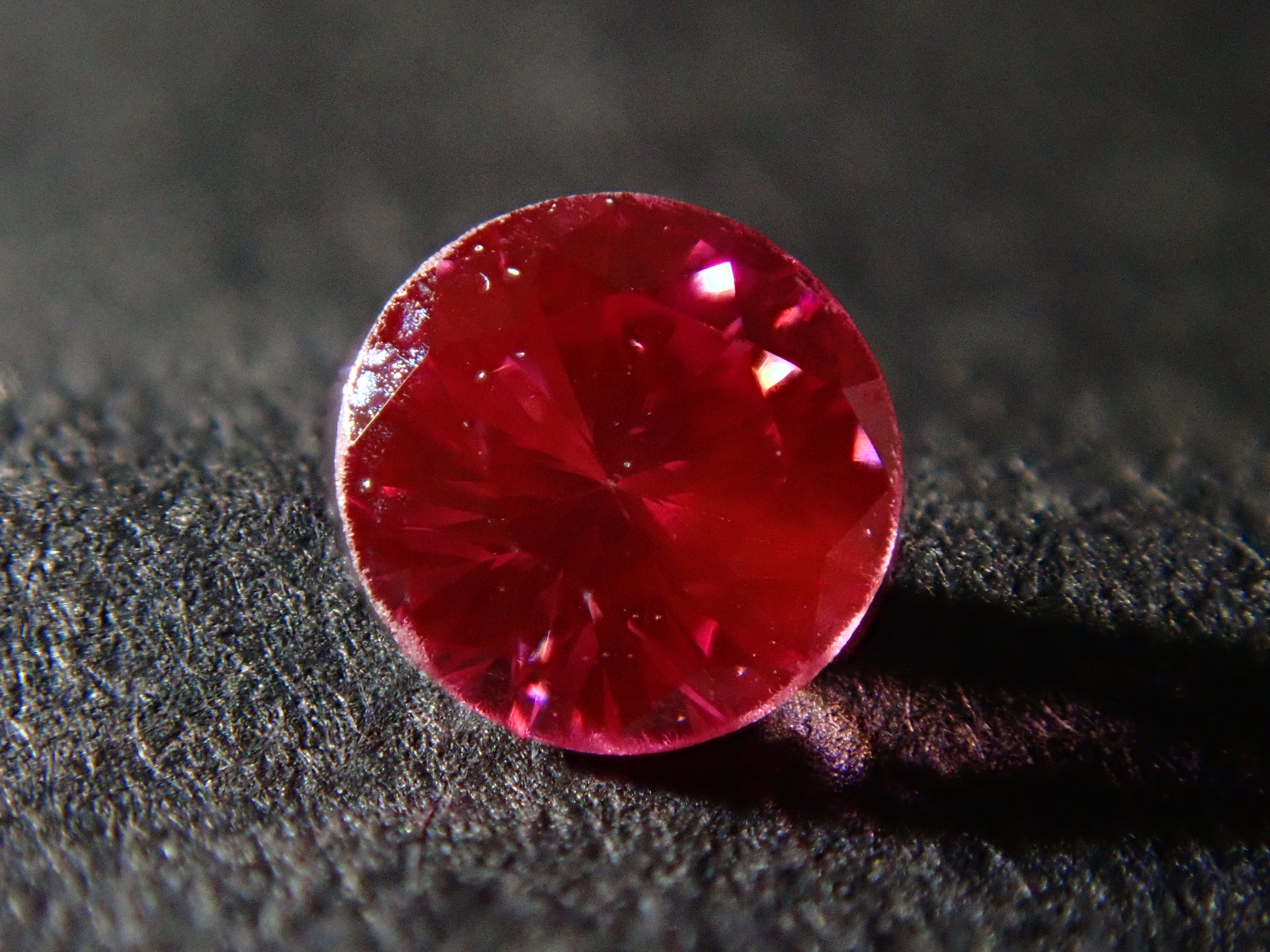 0.095ct Loose Pink Diamond (Treated) (FANCY PURPLISH PINK, SI1)
