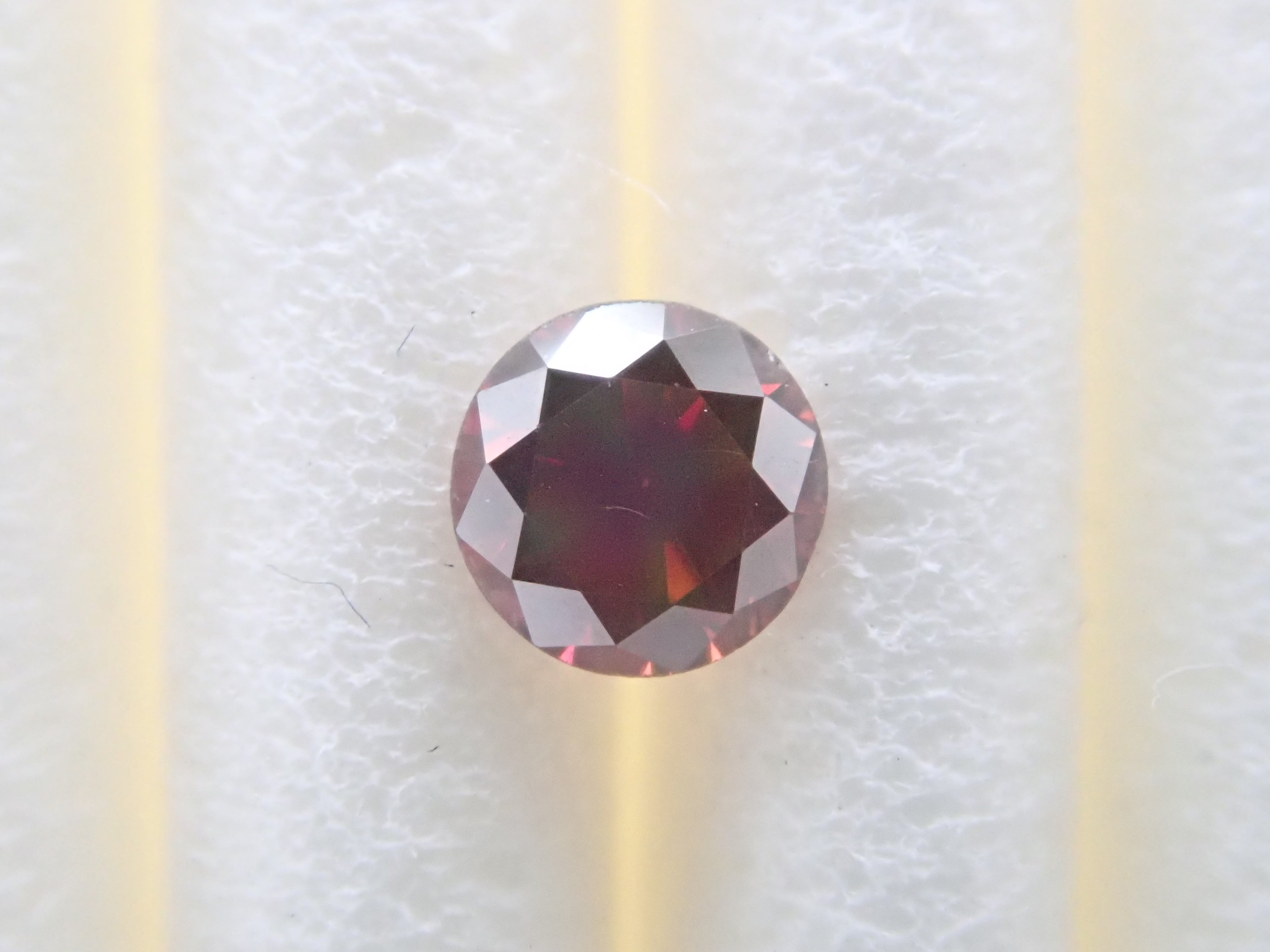 [Posted in 32501467] Brown Diamond (Treatment) 0.169ct Loose (FANCY RED BROWN, VS2)