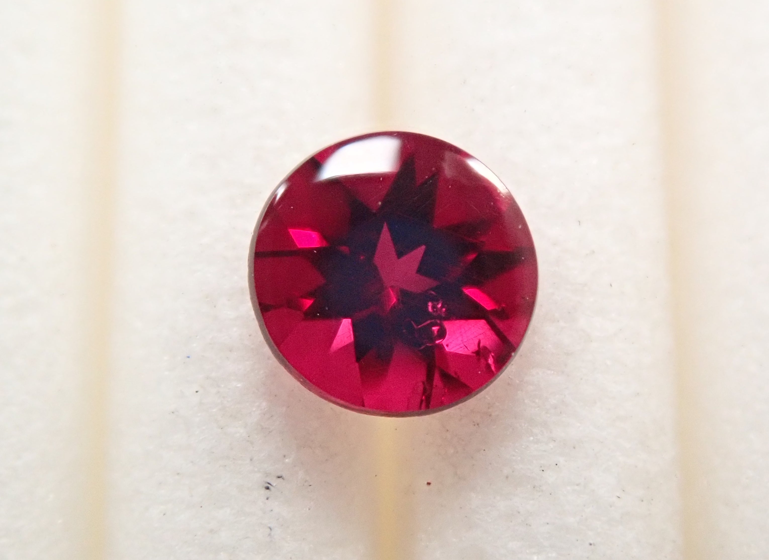 Anthill Garnet 4mm/0.296ct Loose Stone