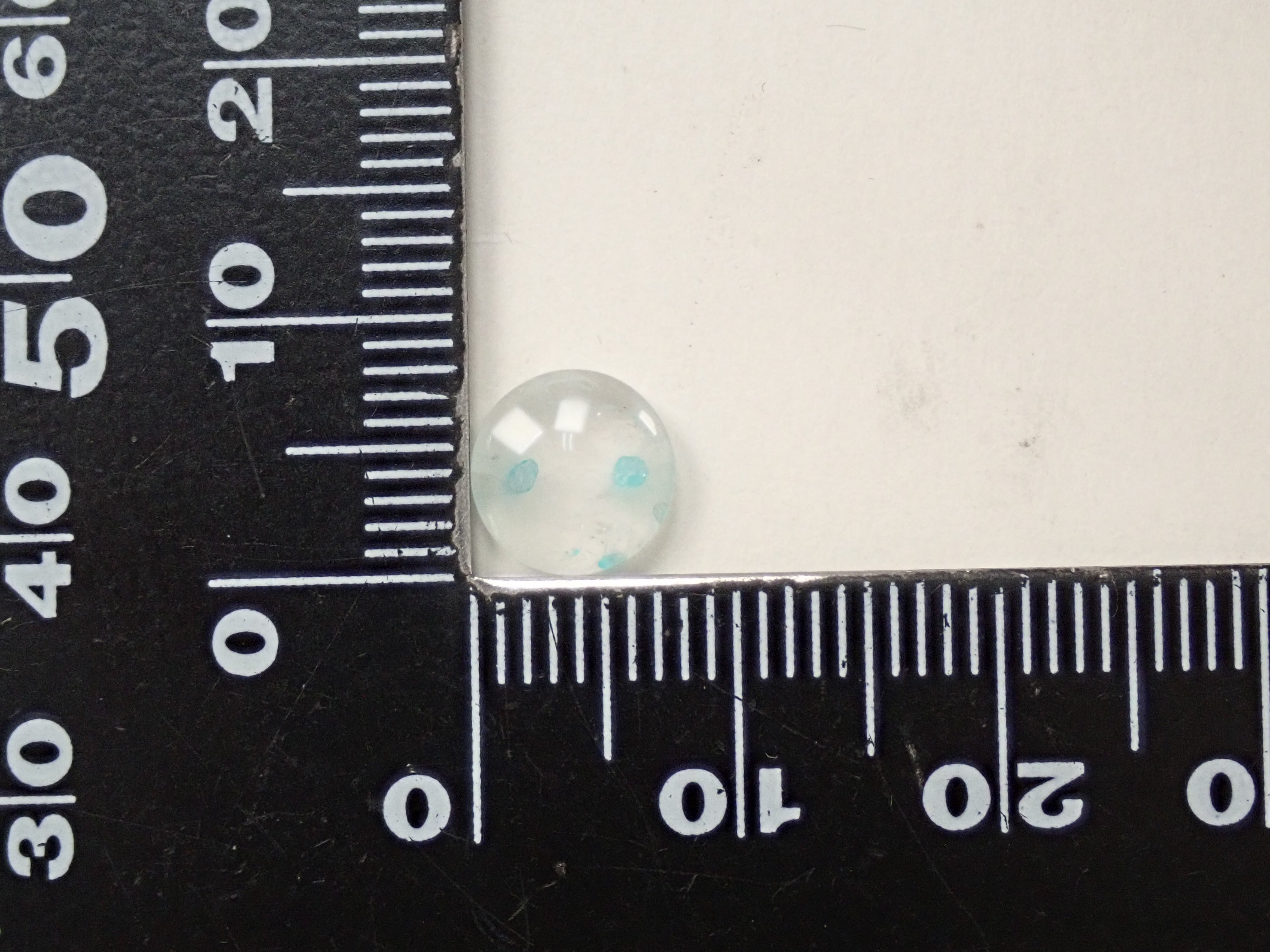 ブラジル産パライバトルマリンインクォーツ 7.9mm/1.133ctルース