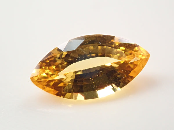 スリランカ産イエローサファイア 0.407ctルース