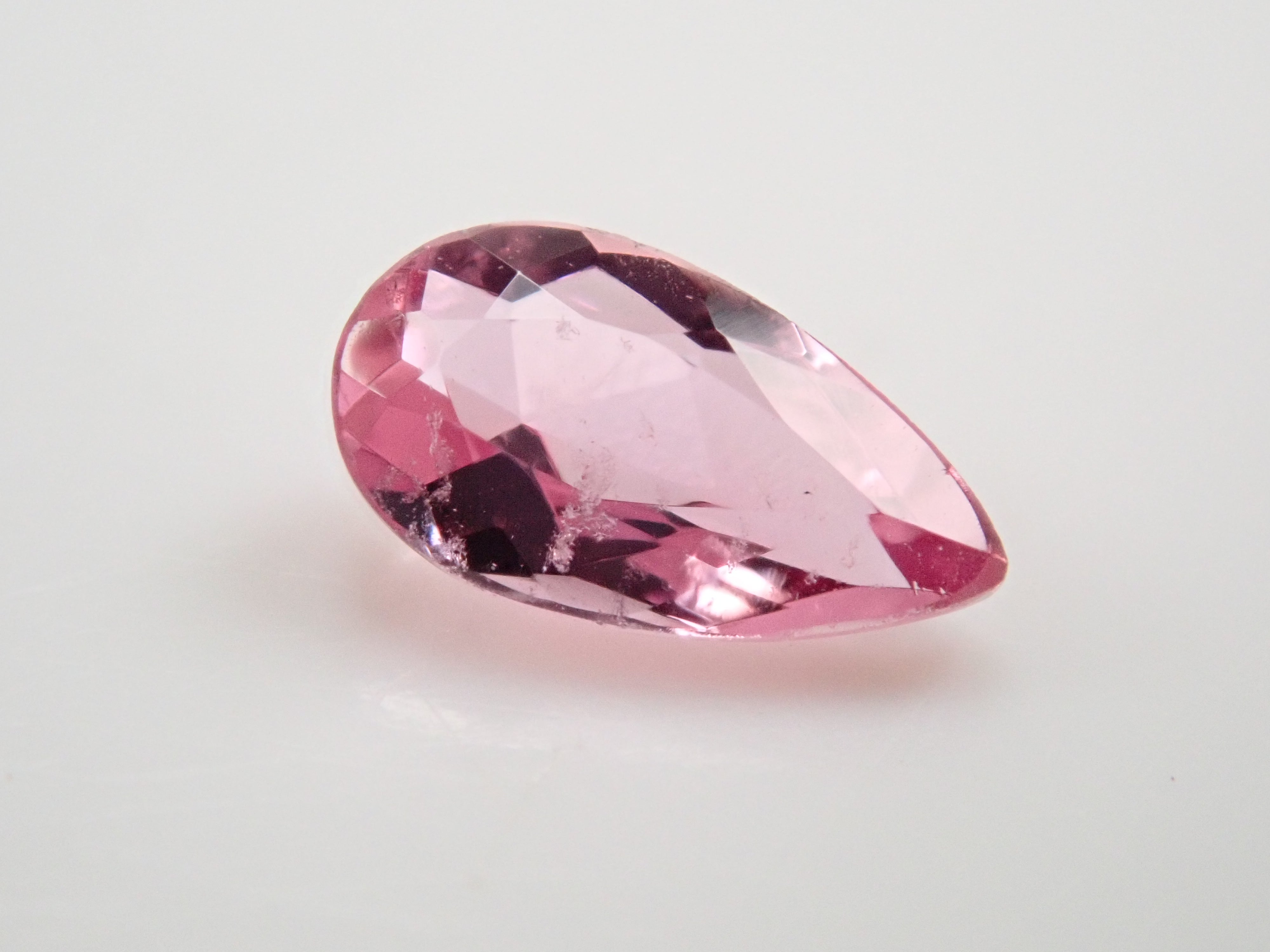 インクル多い多い＞ブラジル産非加熱ピンクインペリアルトパーズ