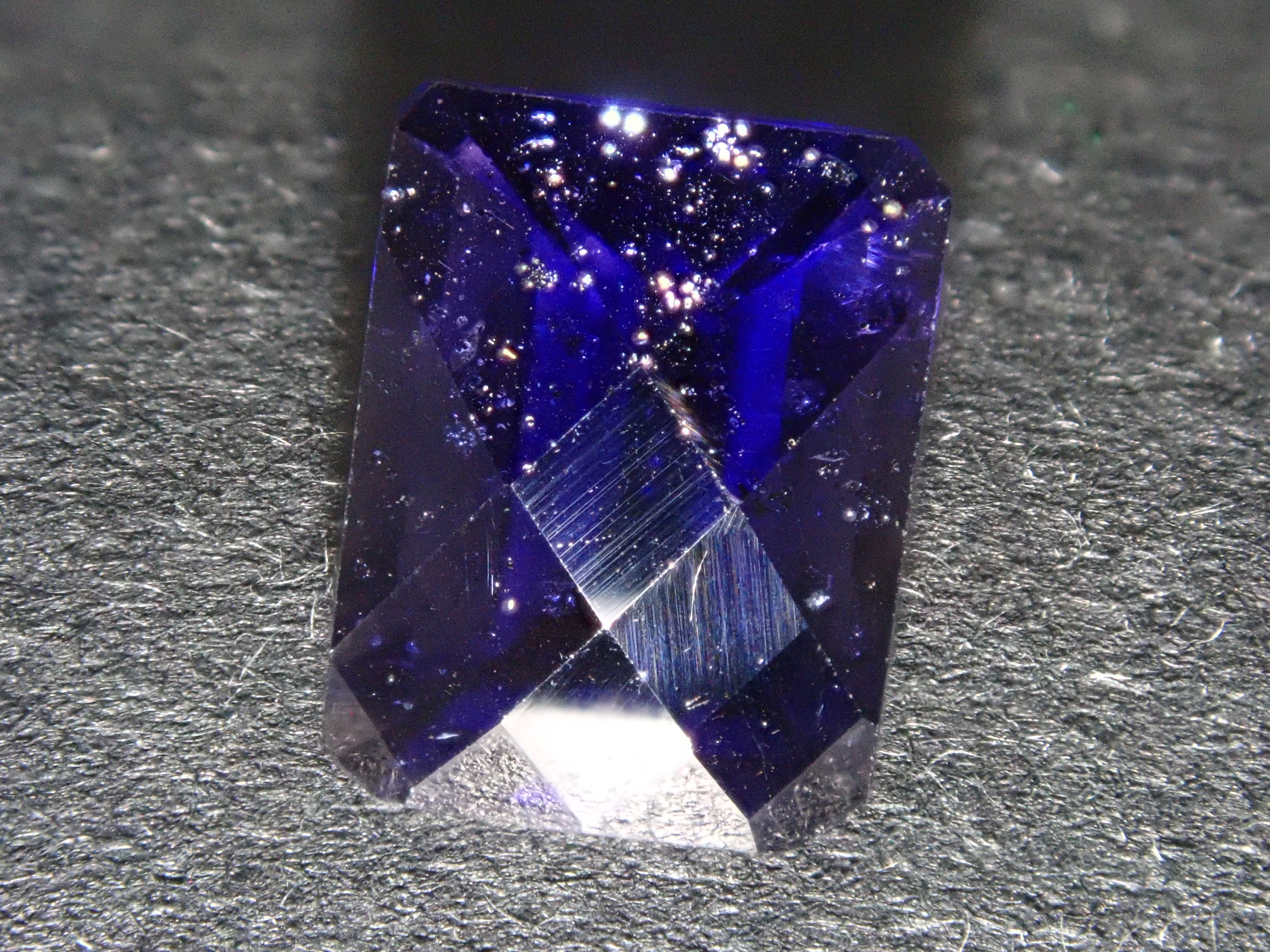 水入り水晶　アイオライトサンストーン　浄化　邪気払い　幸運　目標達成　天然石 2色展開☆アイオライトサンストーン s1489 | Funky garuda
