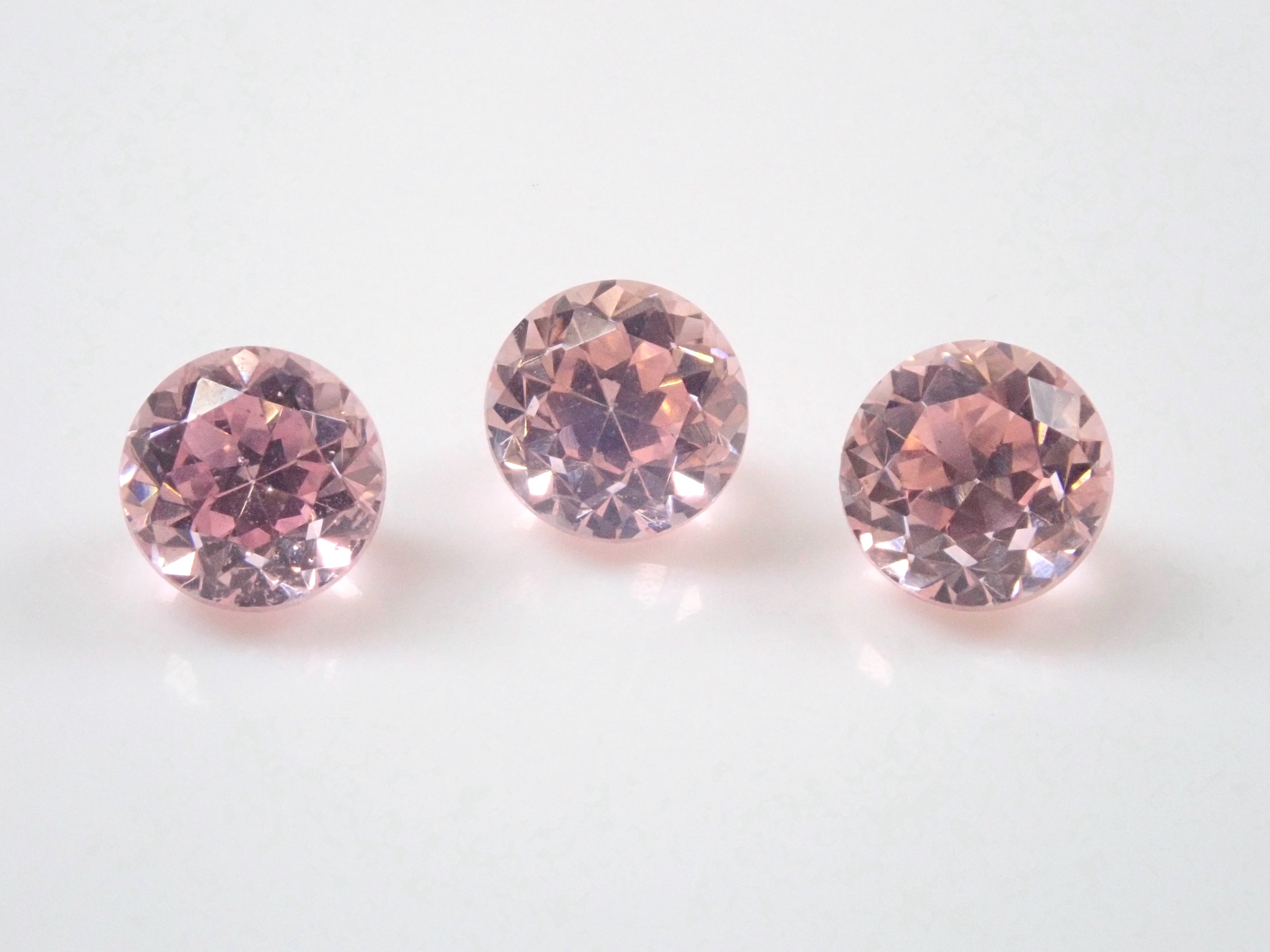 YAG (yttrium aluminum garnet) 1 stone (pink, 5mm, round cut)《Multiple purchase discount available》