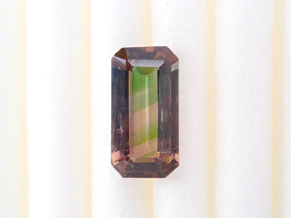 Lottery sale ③_0511 [12531632] Axinite (green tint) 0.798ct loose stone