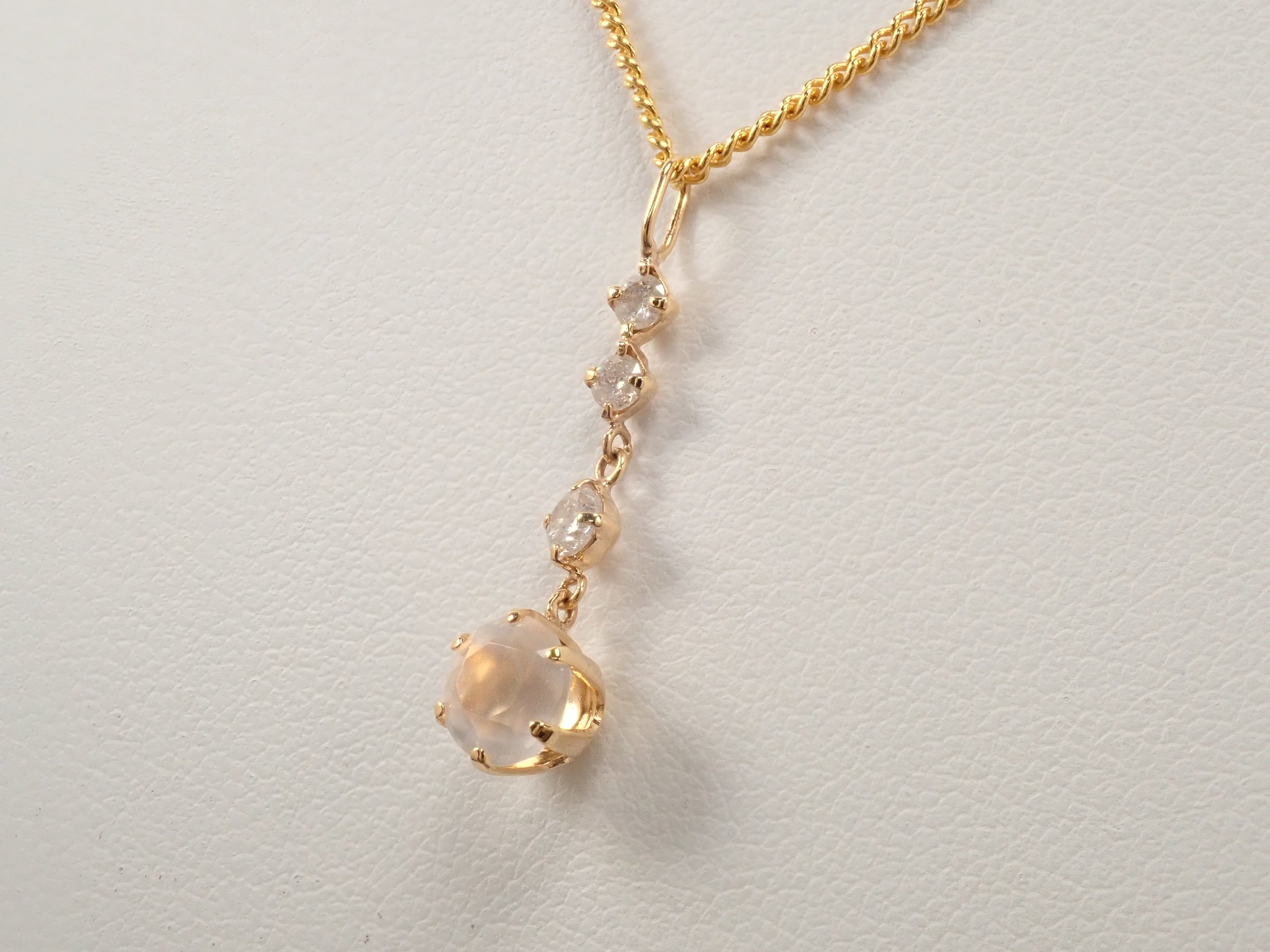 【22602614掲載】【カラフリ】K18 ペリステライト 0.66ct ペンダントトップ（ネックレストップ）