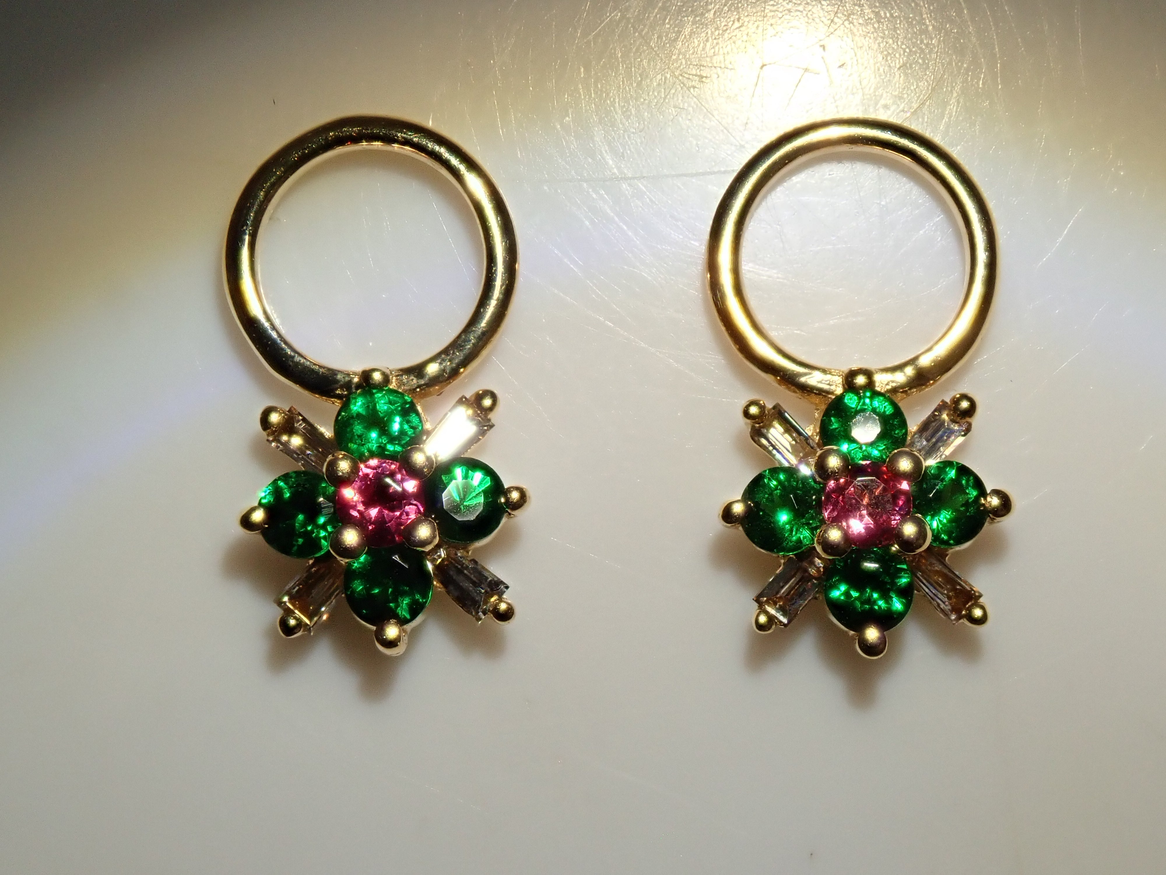 K18 グロッシュラーガーネット 0.26ctct ペンダントトップ（ネックレス