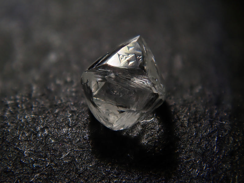 ダイヤモンド原石（ソーヤブル） 0.107ct原石