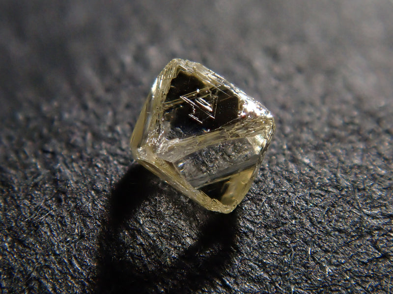 ダイヤモンド原石（ソーヤブル） 0.110ctルース