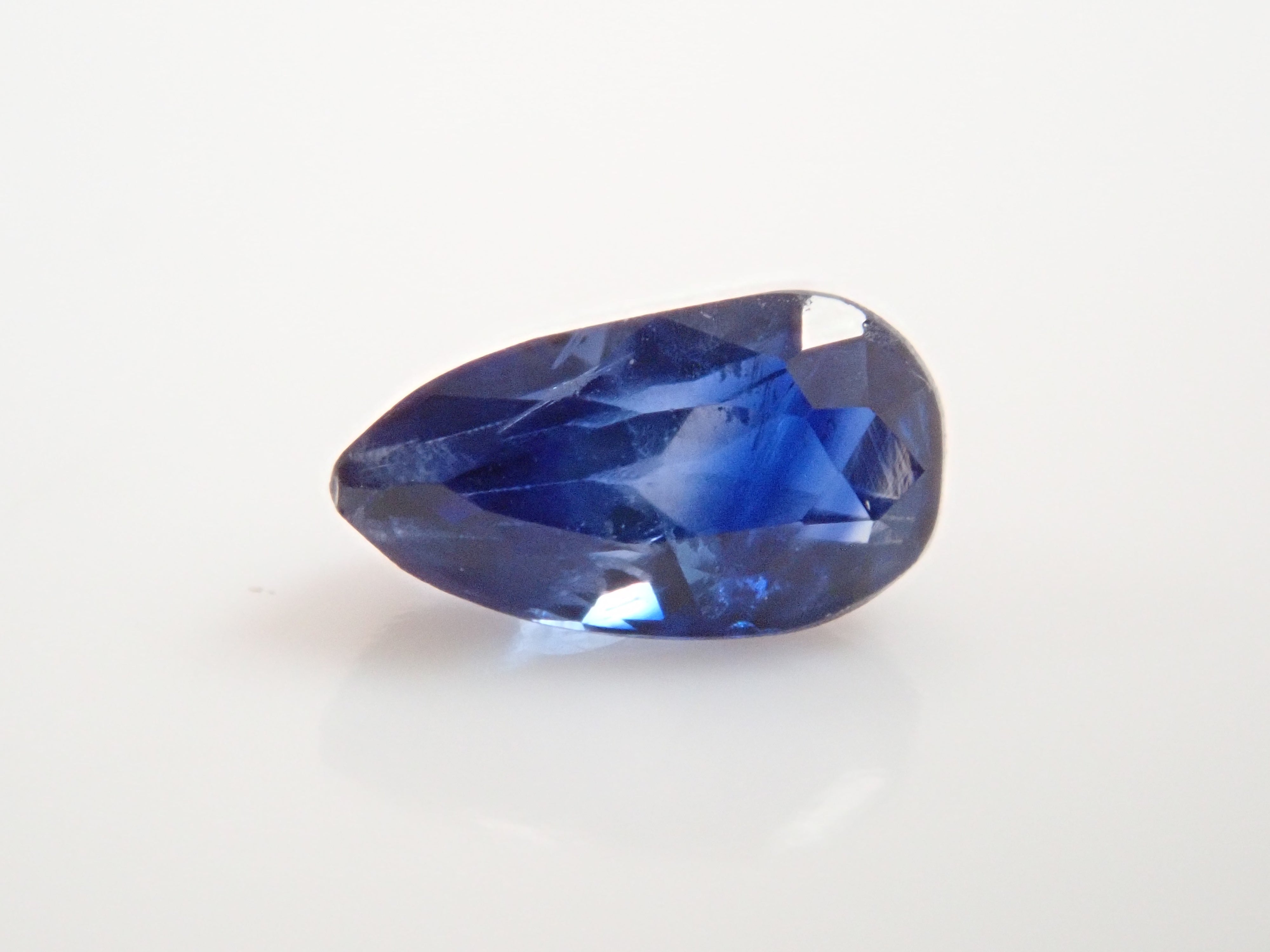 【12563346掲載】カシミール産非加熱サファイア 0.220ctルース