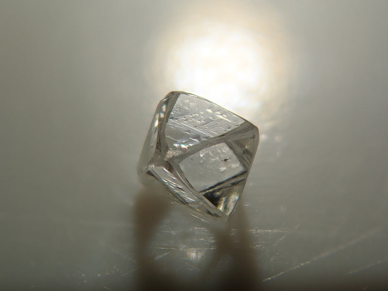 【12553275掲載】ロシア産ダイヤモンド原石（ソーヤブル） 0.077ctルース