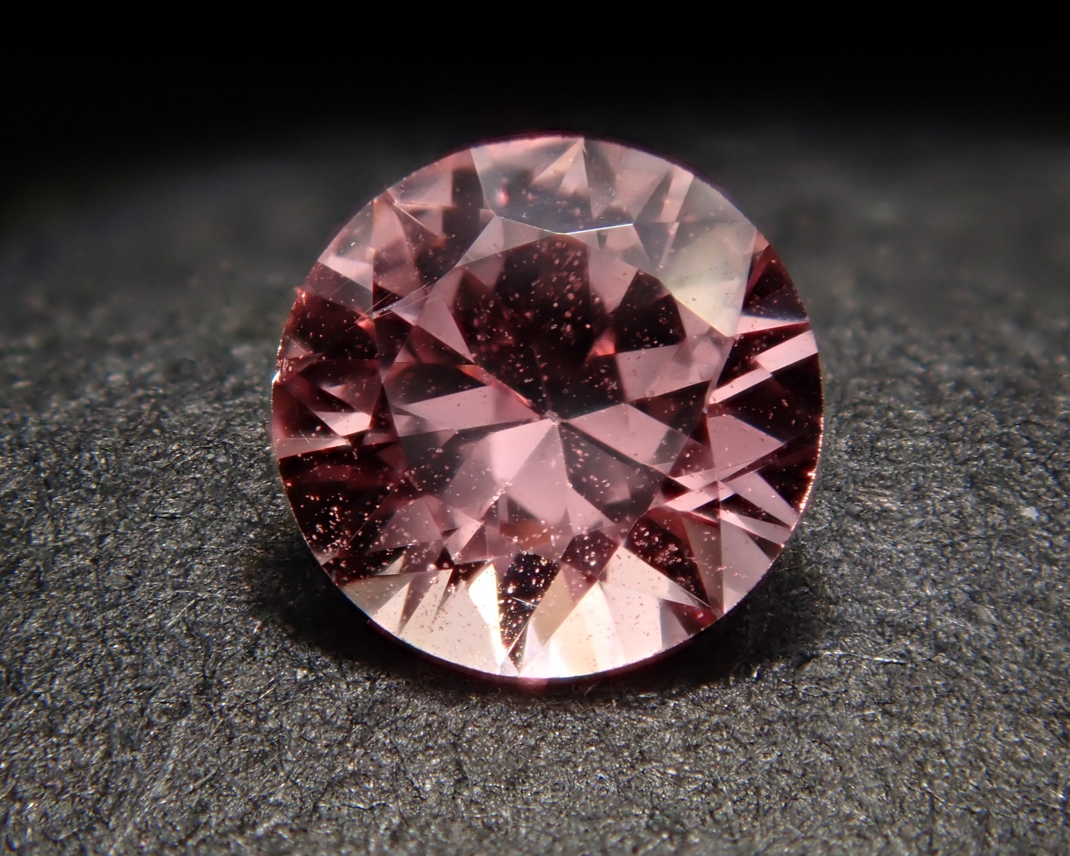 Madagascar Padparadscha Sapphire 3.6mm/0.197ct Loose DGL