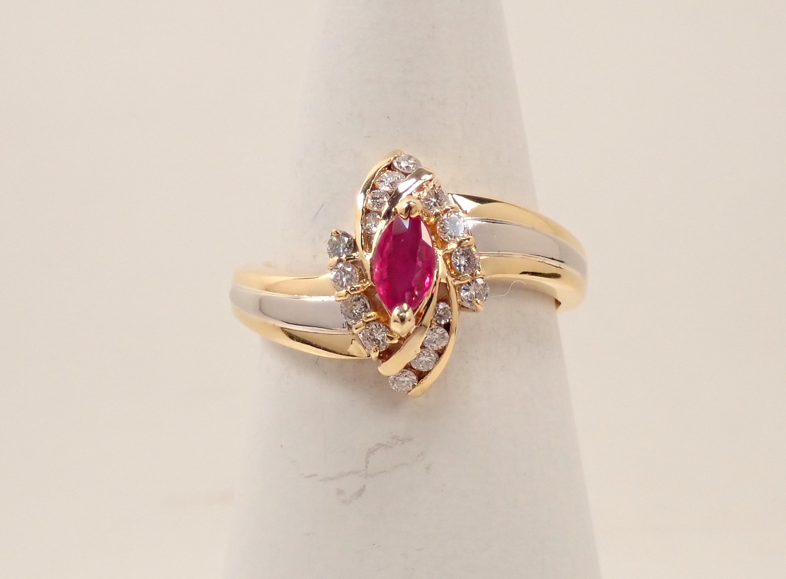 Pt900/K18 ルビー 0.28ct・ダイヤモンド0.20ct リング 鑑別書