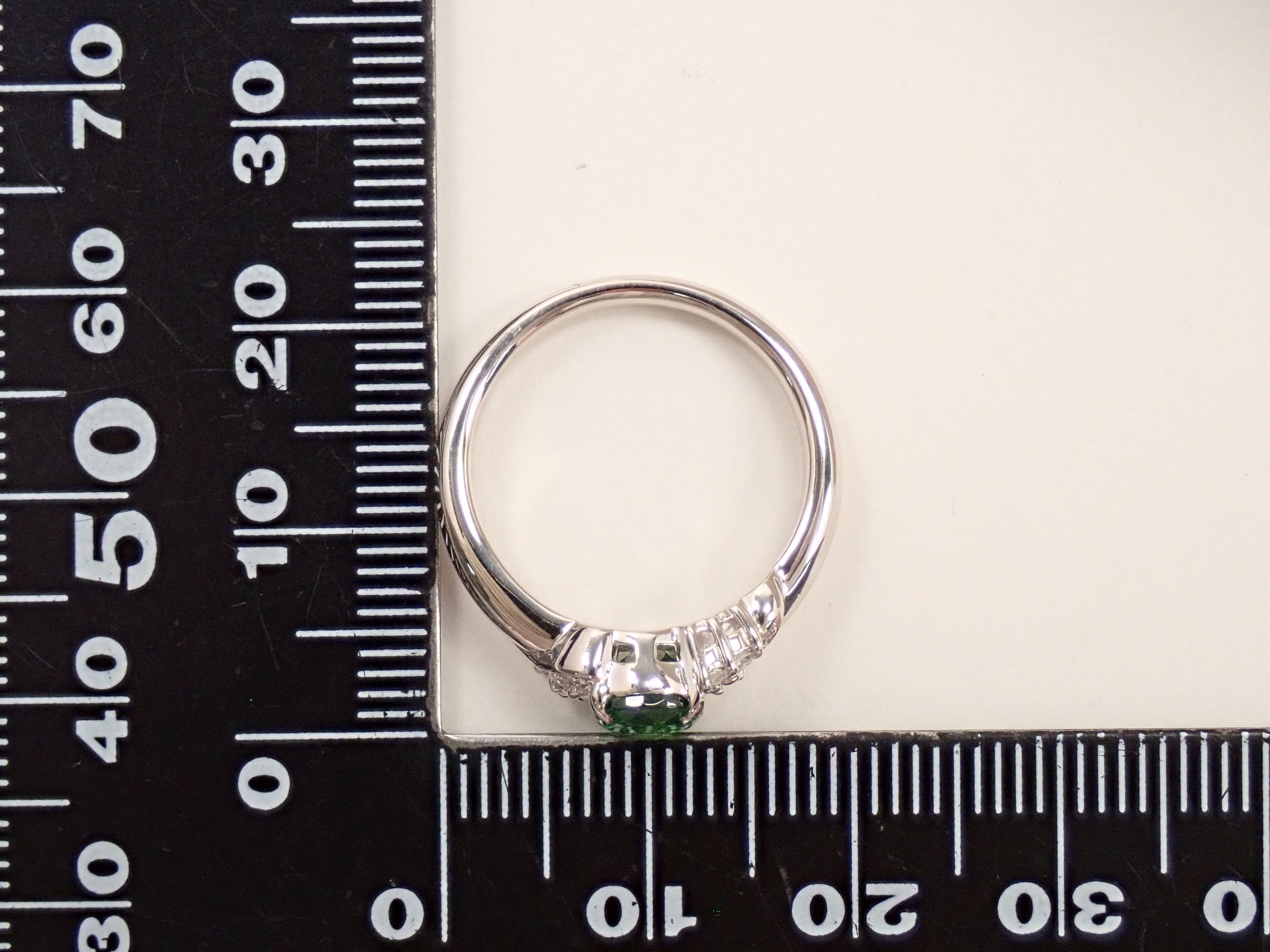 【22602634掲載】【カラフリ】Pt900 グロッシュラーガーネット 1.38ctct リング
