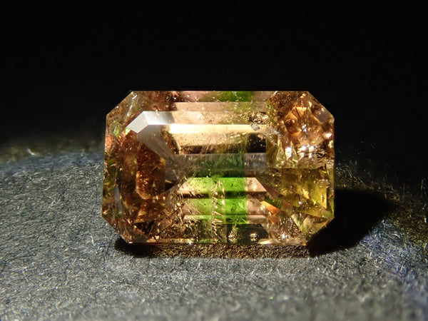 アキシナイト 1.190ctルース