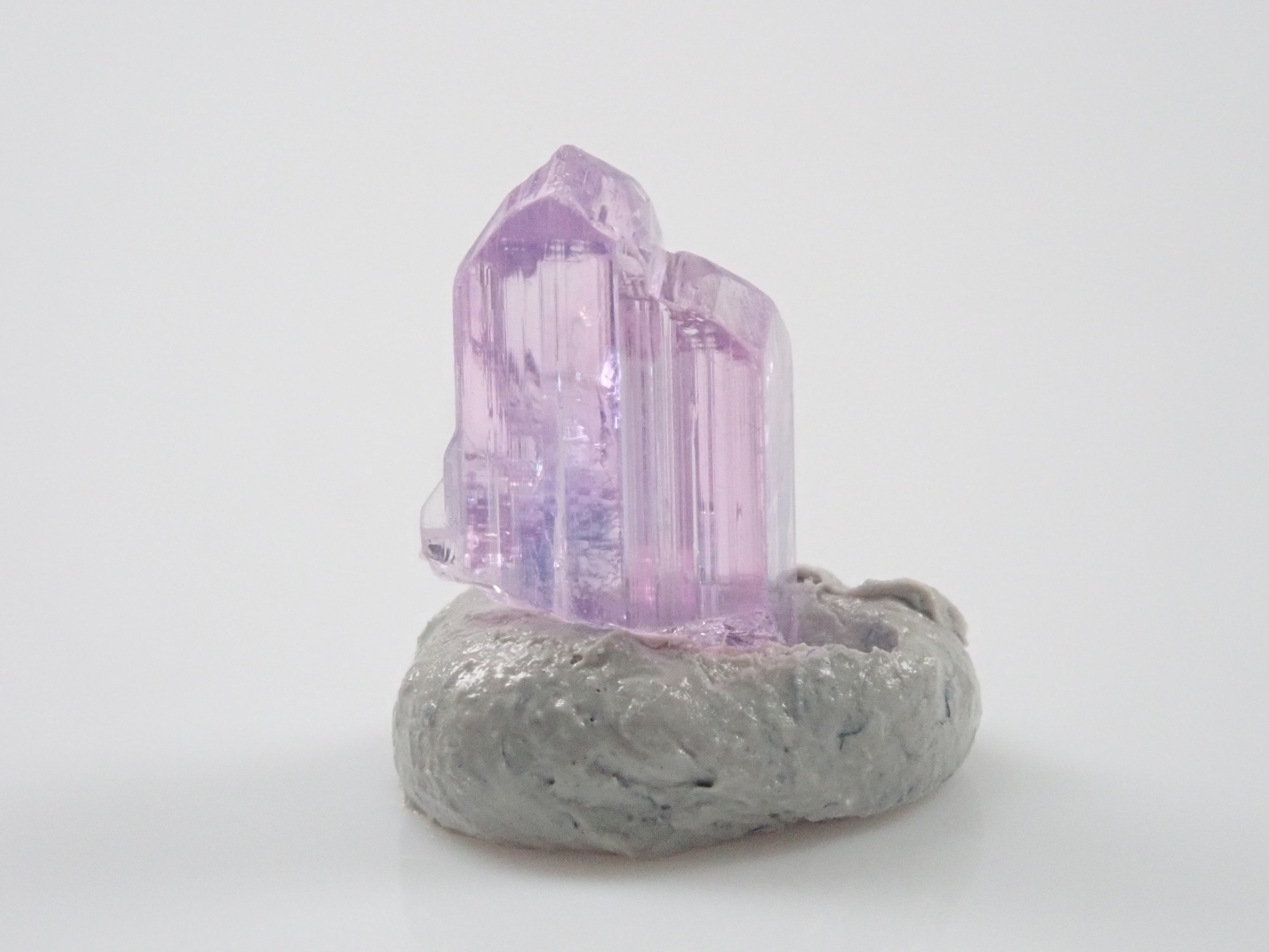 【12543492掲載】タンザニア産ピンクゾイサイト 1.581ct原石