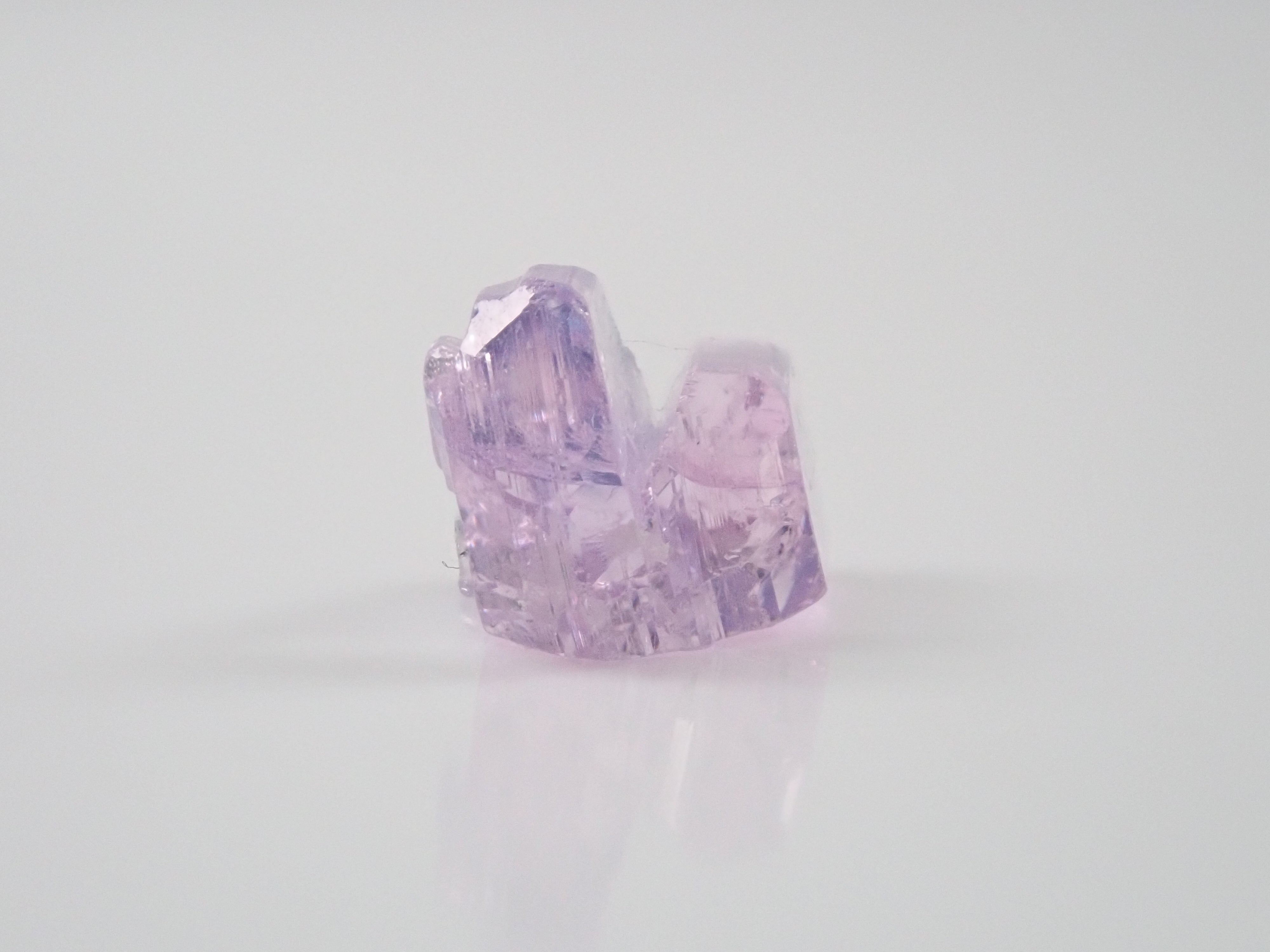 【12543492掲載】タンザニア産ピンクゾイサイト 1.581ct原石