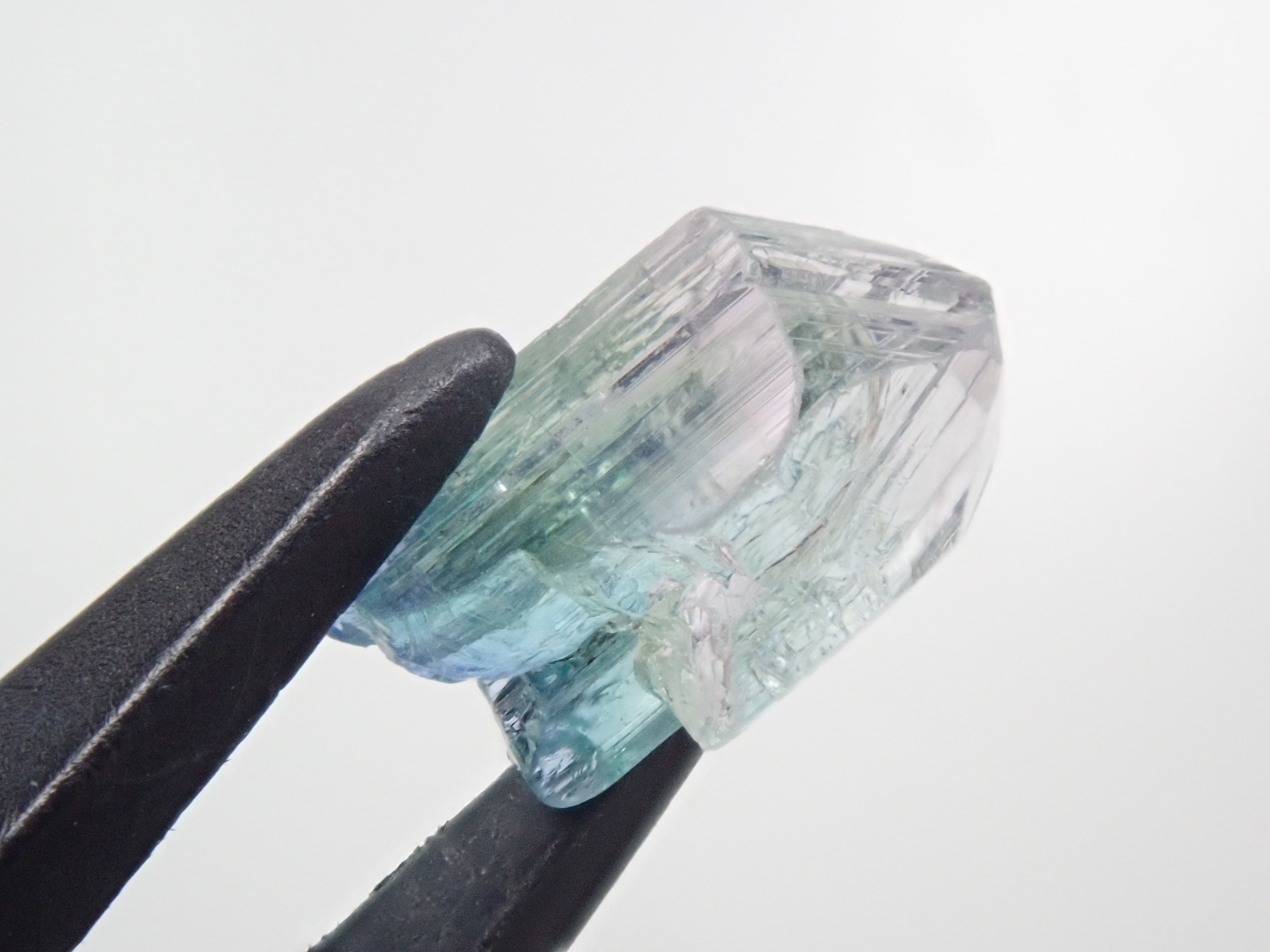 天然石ゾイサイト Amazon | HEKISUI 300gセット グリーンルビーインゾイサイト 原石