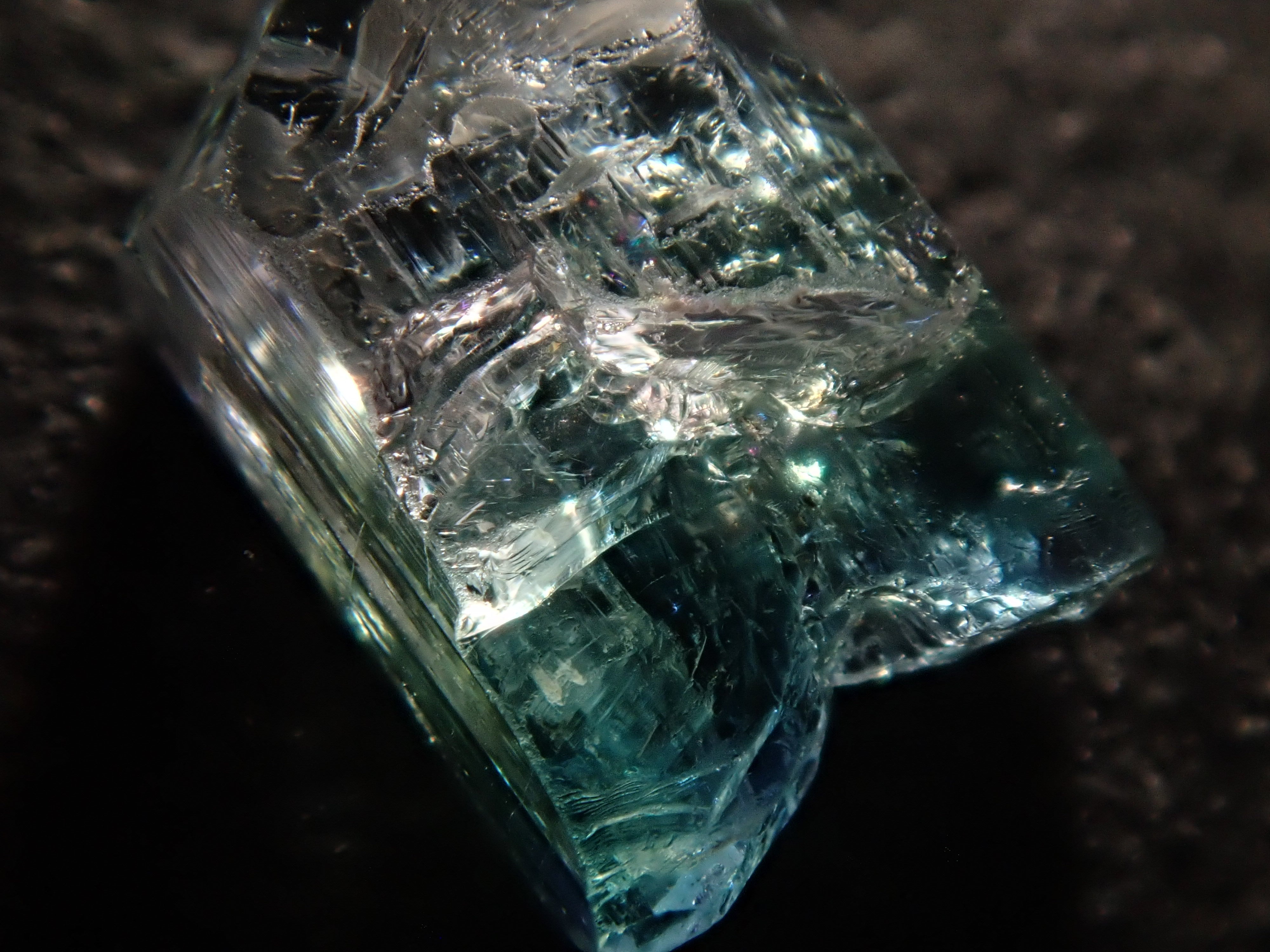 【12543391掲載】バイカラーゾイサイト 1.497ct原石