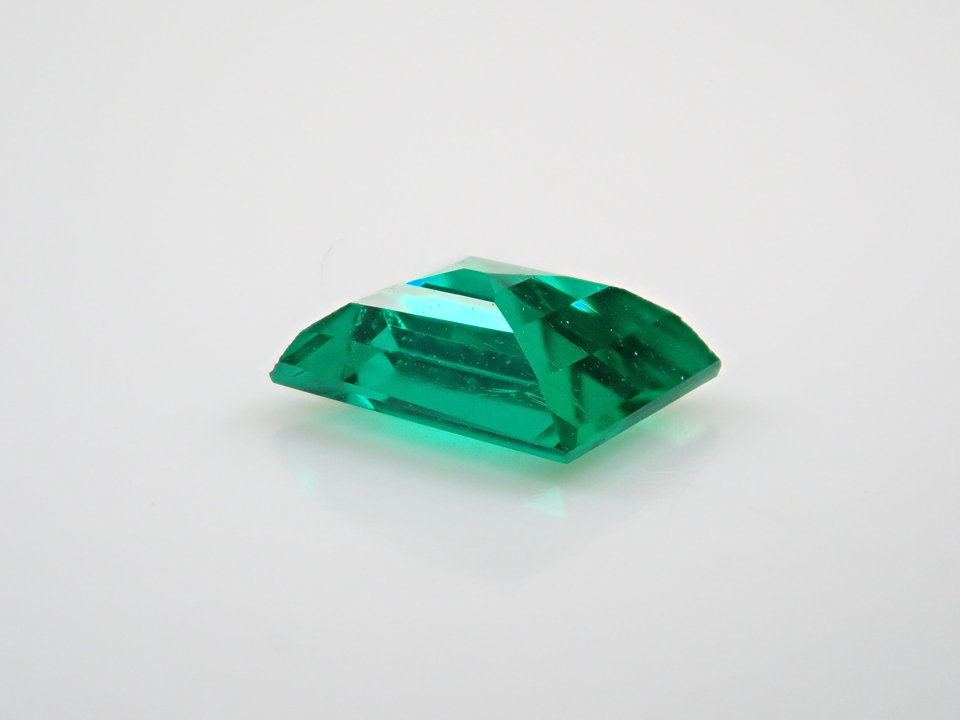 【12543545掲載】ノンオイルエメラルド 0.510ctルース