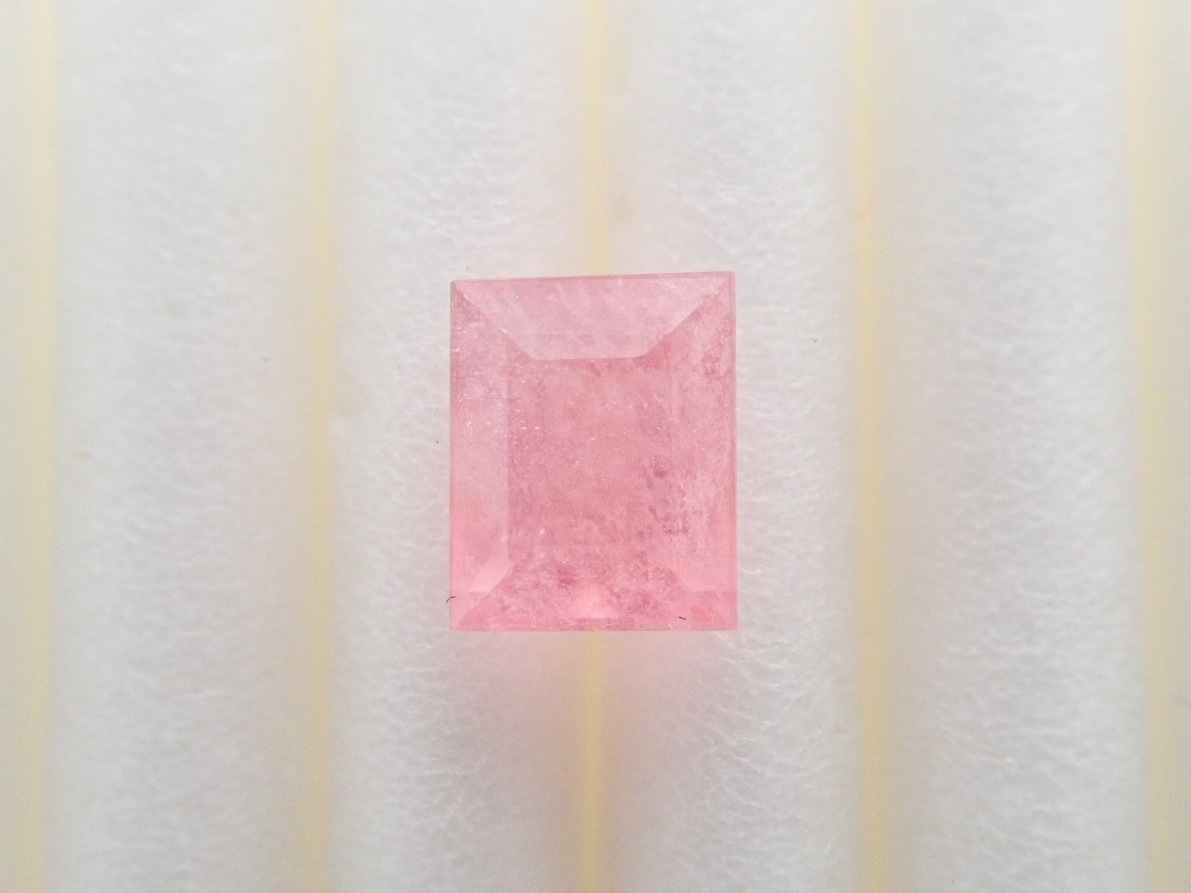 【12543590掲載】グリーンランド産タグトゥパイト 0.420ctルース