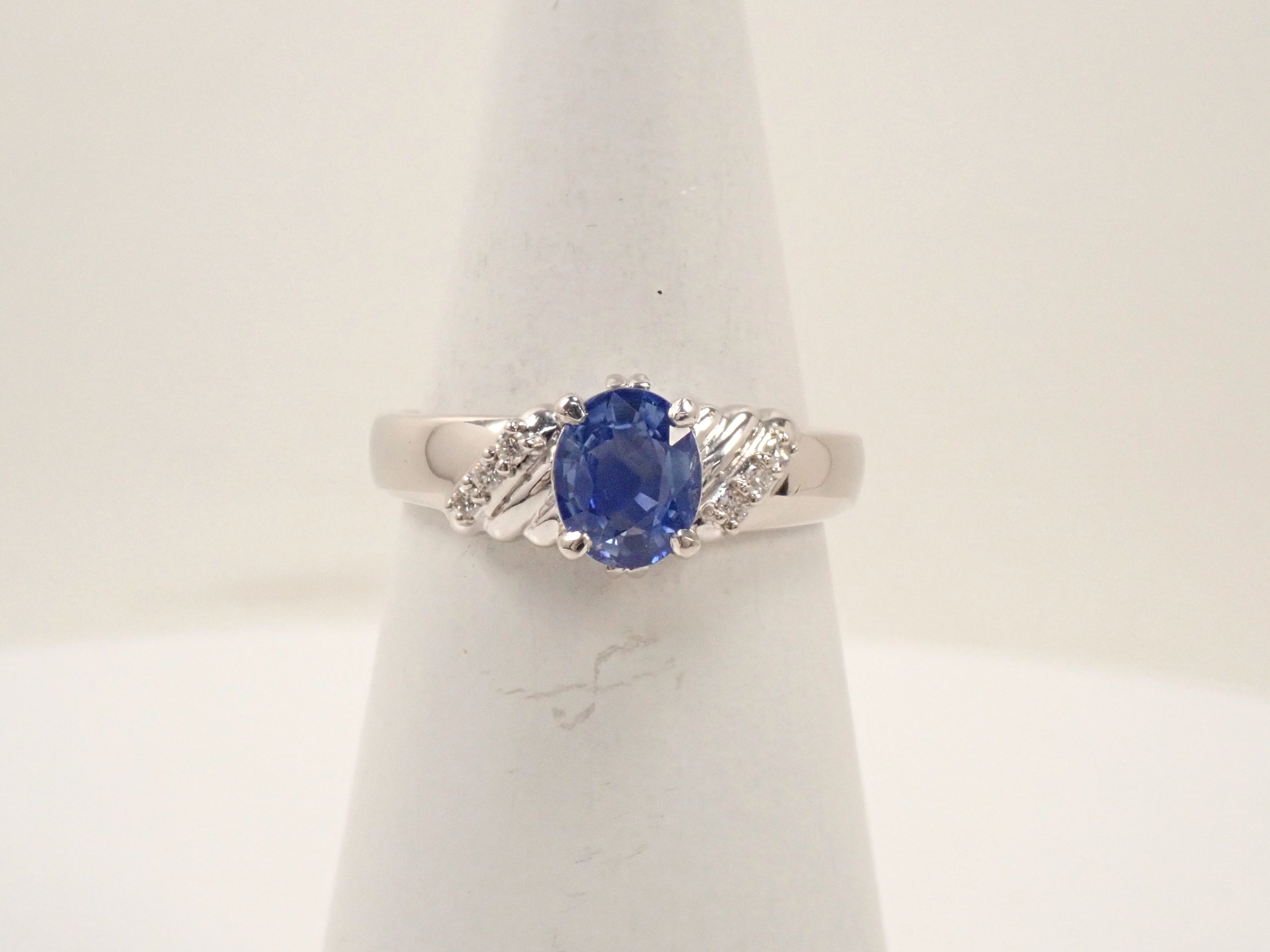 [22602631 Posted] [Coloreful] Pt900 Blue Sapphire 1.05ctct Ring