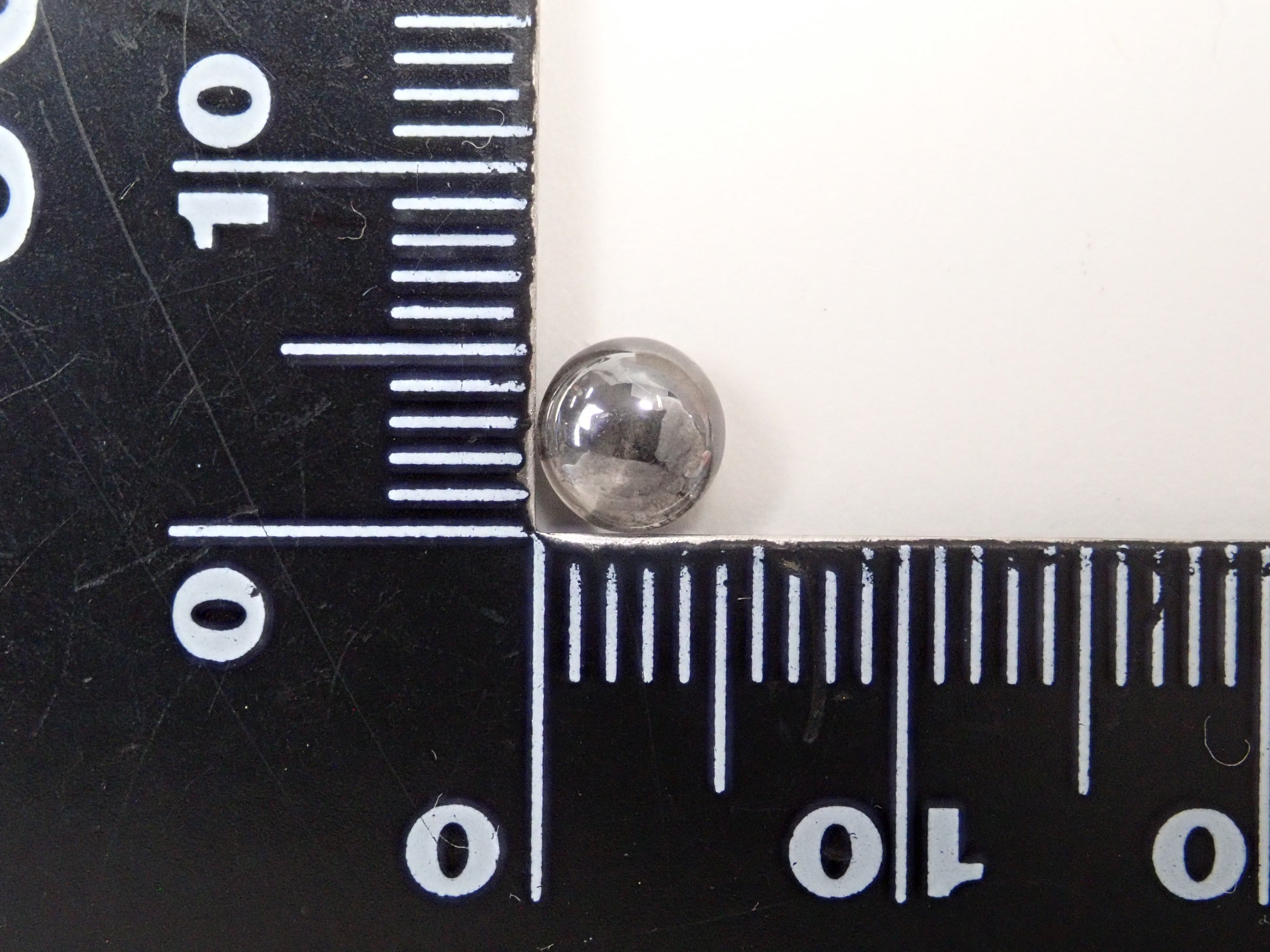 ソルトアンドペッパーダイヤモンド 5.2mm/0.863ctルース（カボションカット）