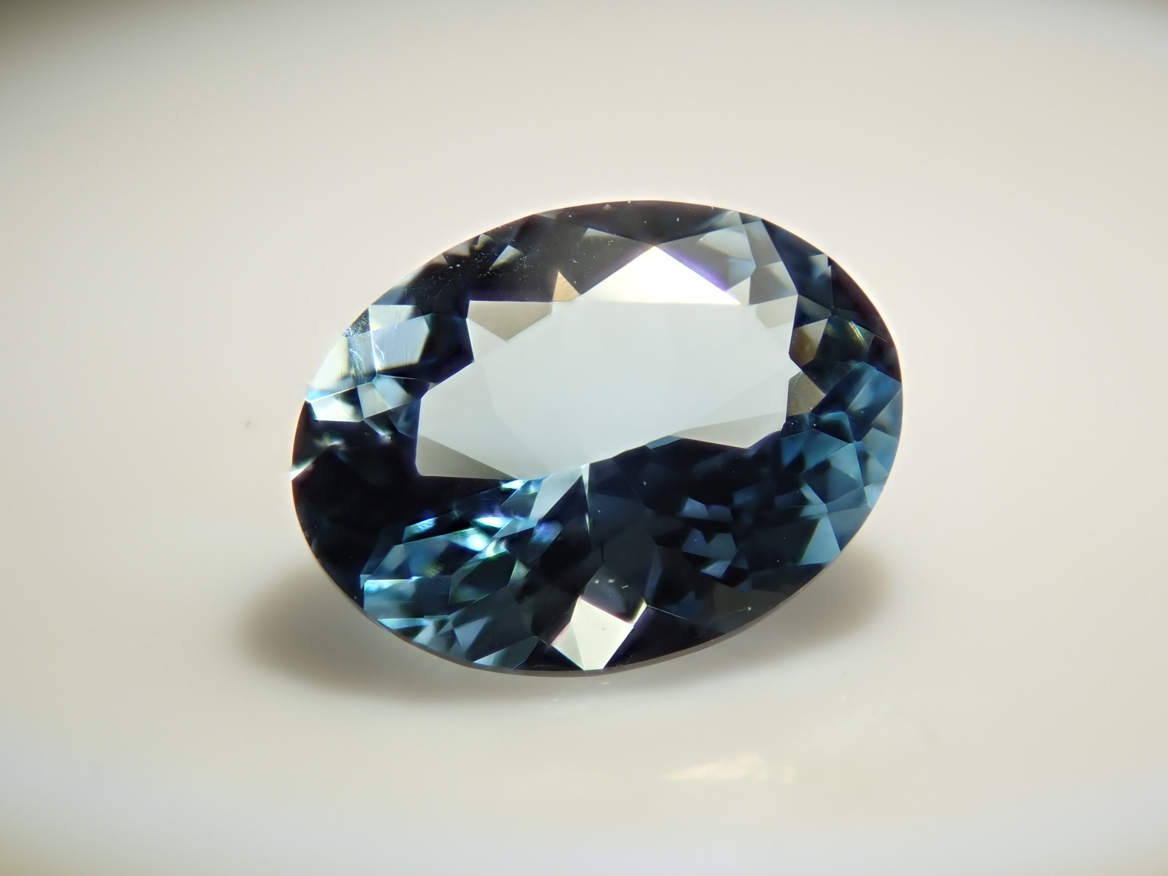 Aquamarine アクアマリンルース(No.128340) – JEX宝石ギャラリー