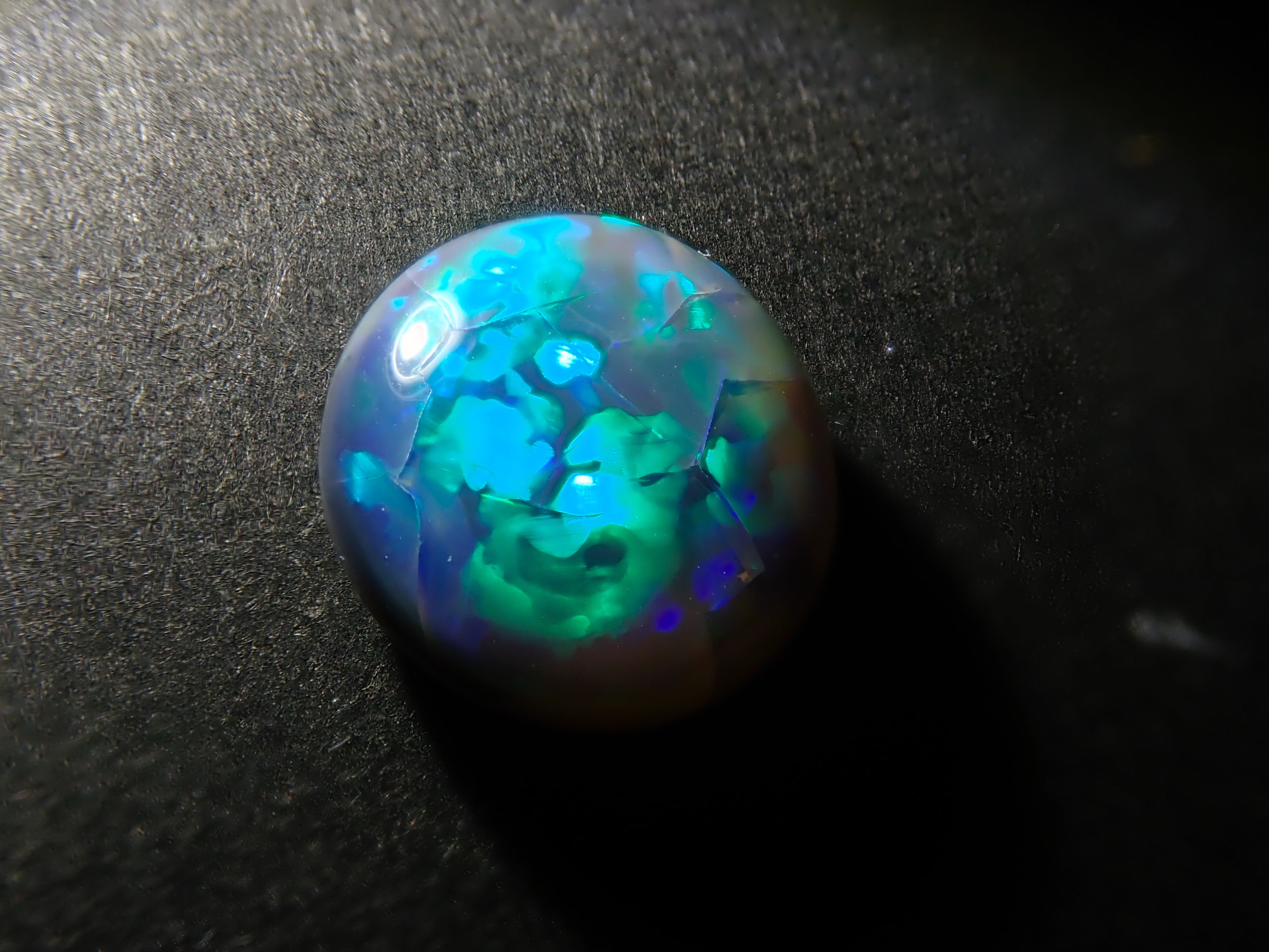 [Special offer] [Limited to 2 stones] 1 Australian black opal loose stone