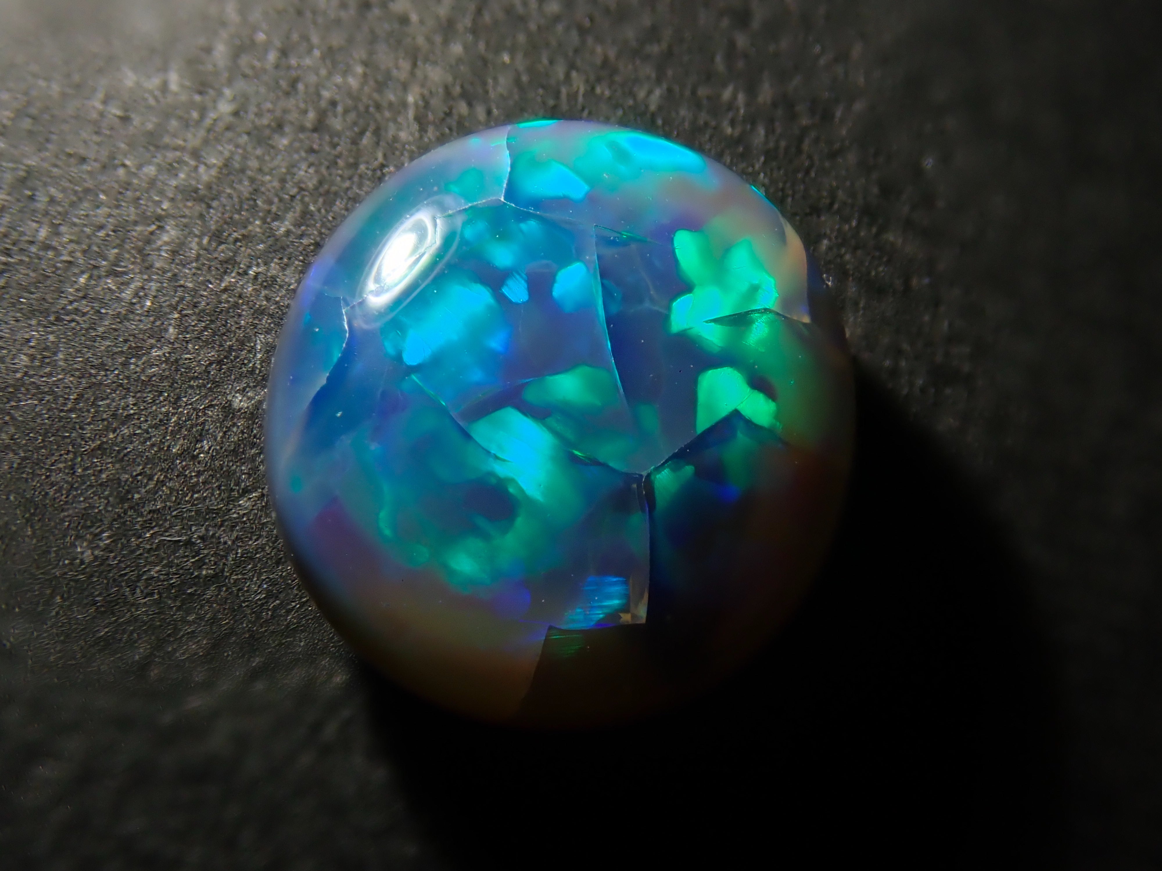 [Special offer] [Limited to 2 stones] 1 Australian black opal loose stone