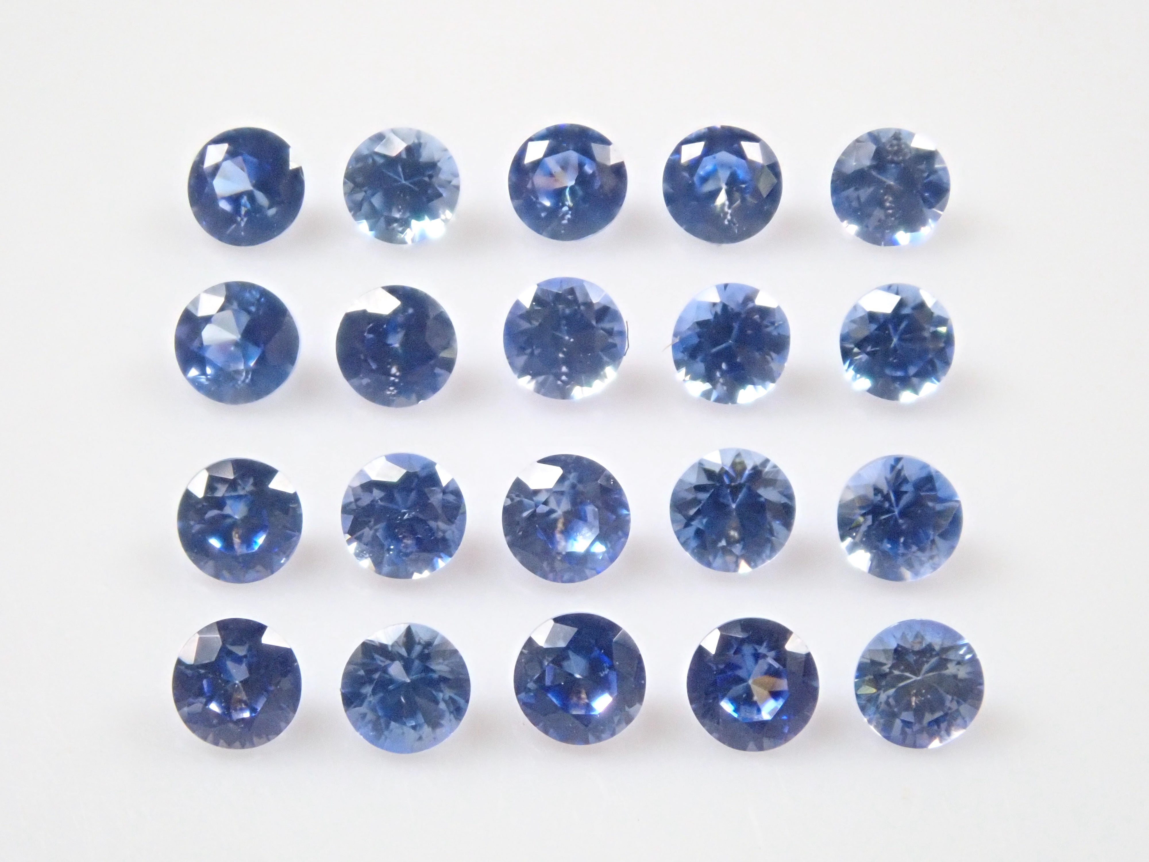 Benitoite 1 stone (round cut, 2.0mm)《Multiple purchase discount available》