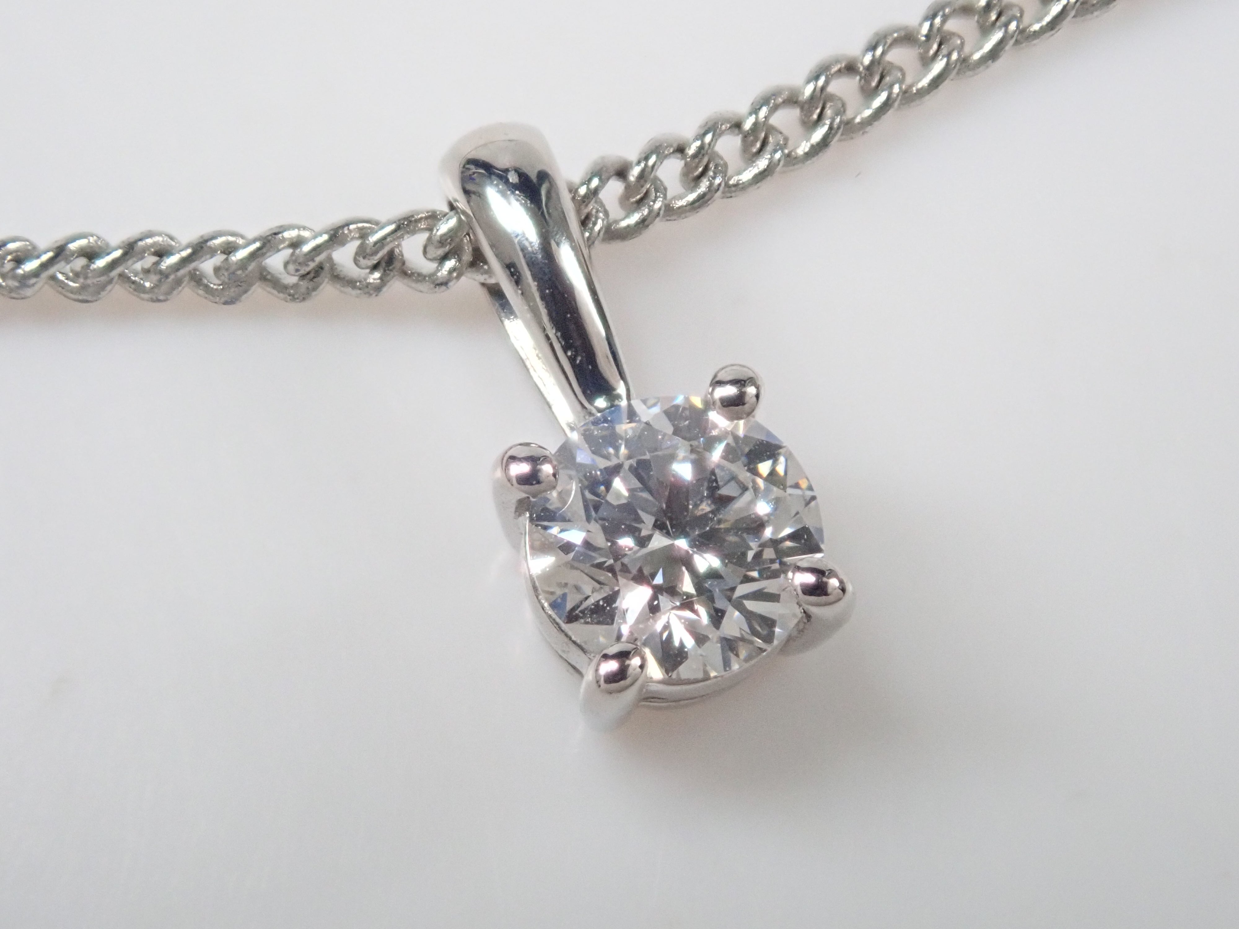 Pt950インターナリフローレスダイヤモンド（D／IF／3EX）0.25ct ペンダントトップ（ネックレストップ）GIA