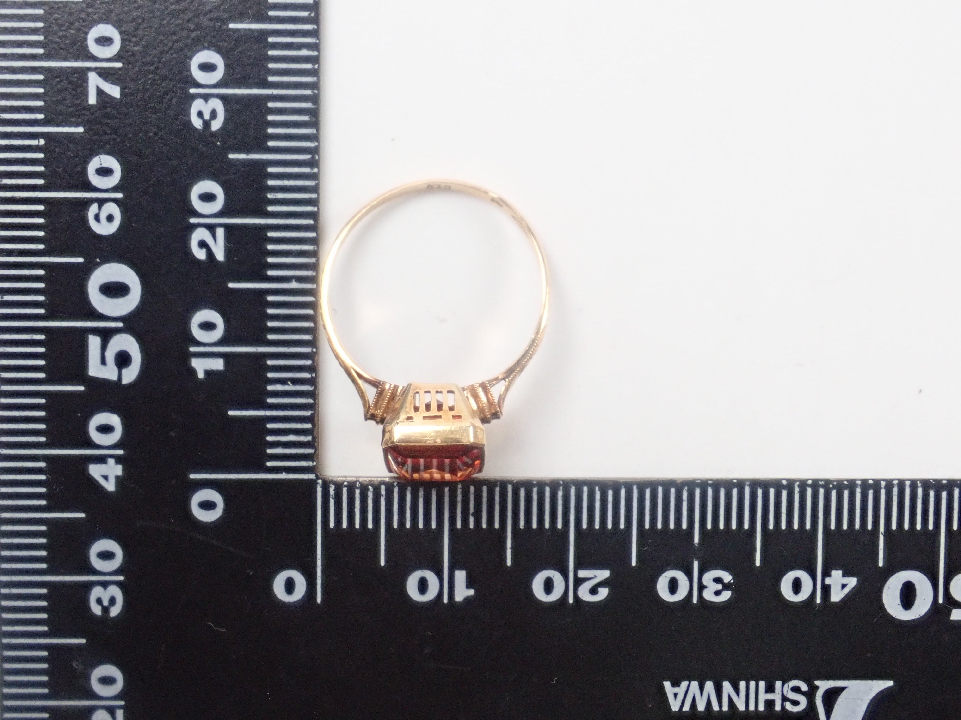 [Posted on 22602644] [Calafri] K18 Synthetic Sapphire Ring
