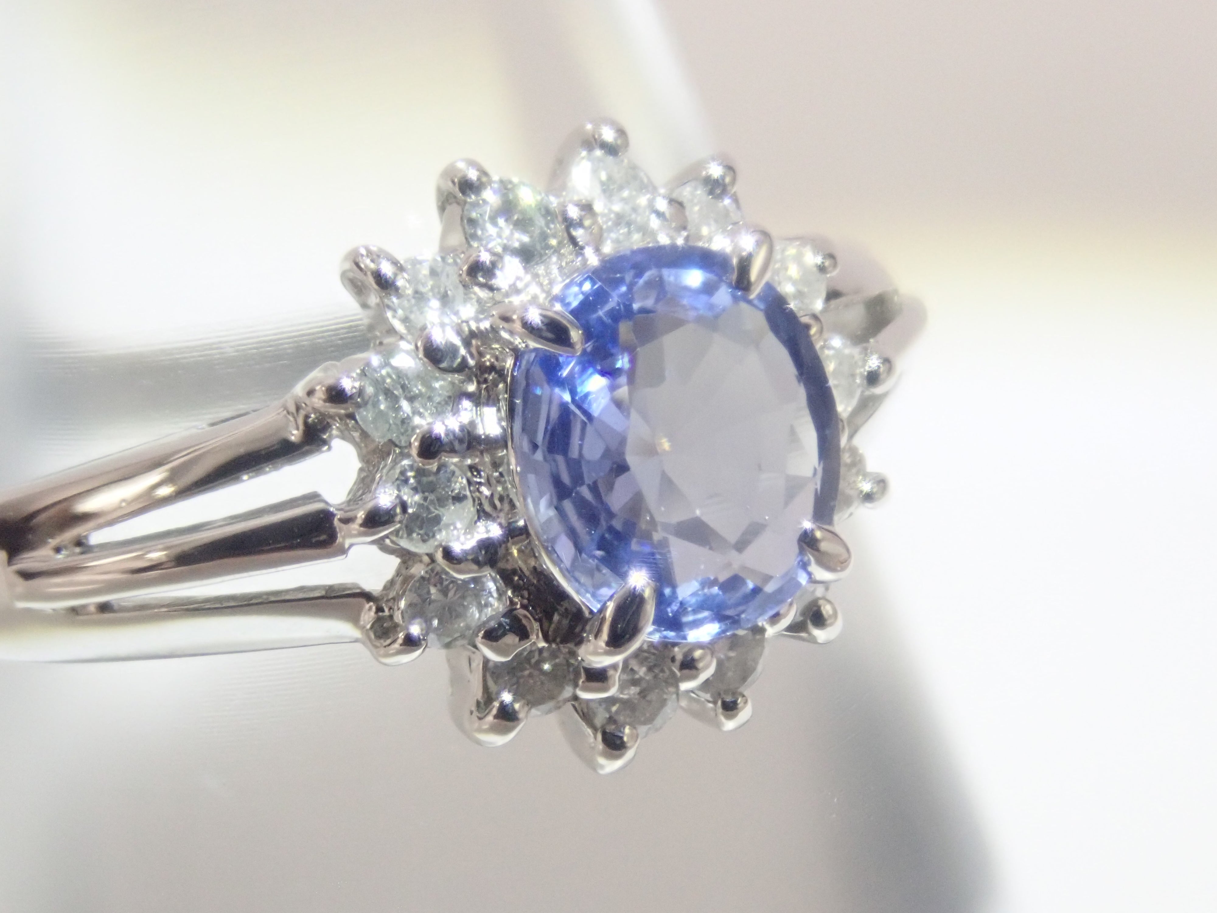 【22602646掲載】【カラフリ】Pt850 ブルーサファイア 0.66ct リング